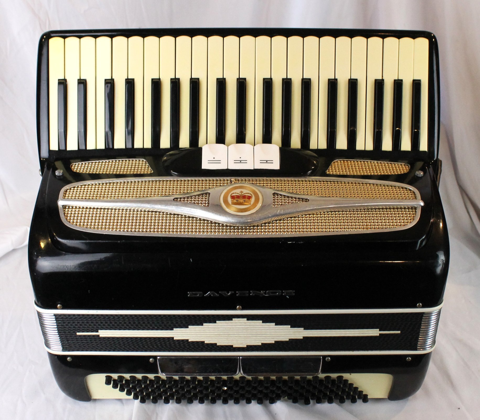 7877 - Black Guerrini Da Vinci Piano Accordion LM 41 120