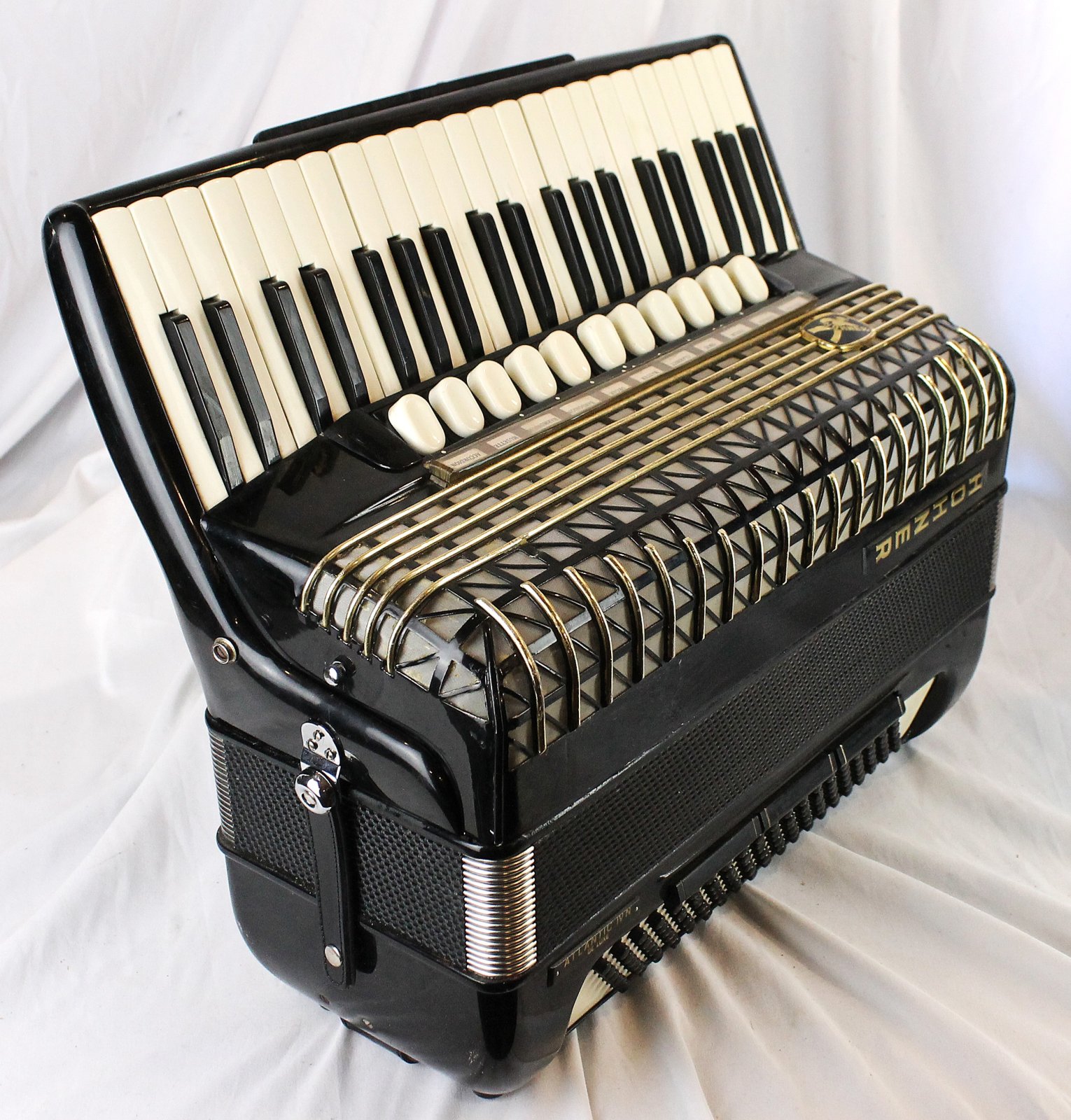 HOHNER ATLANTIC IV N DELUXE アコーディオン 41鍵盤 8036 - Black Hohner Atlantic IVN De Luxe Piano Accordion LMMH 41 120