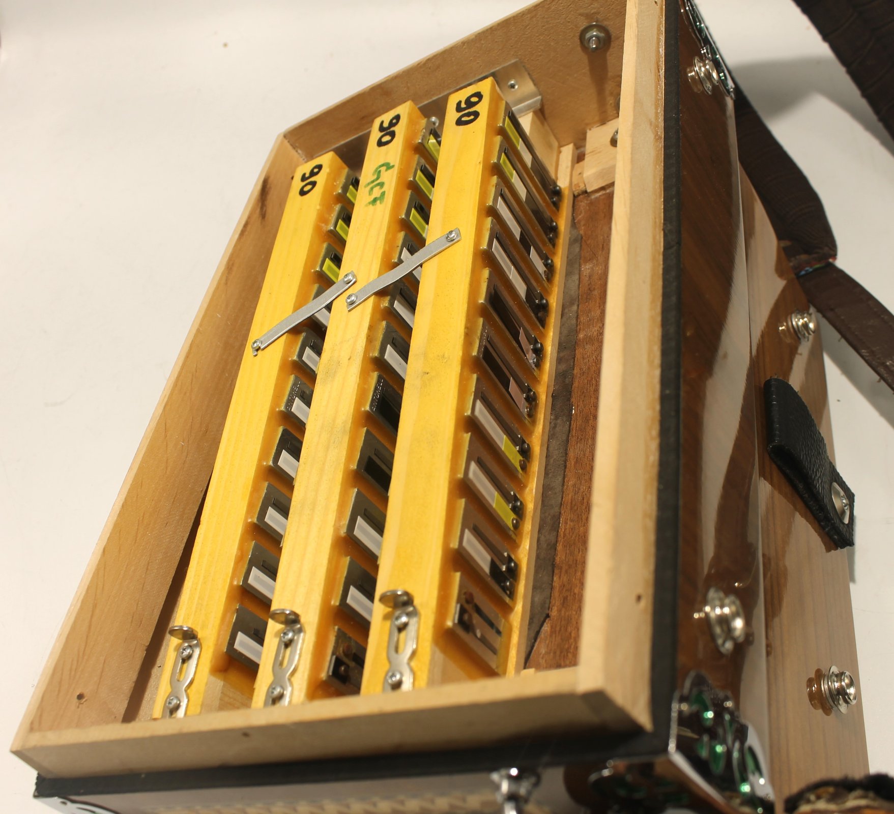 5450 - Alpine Melodija Menges Steirische Diatonic Button Accordion