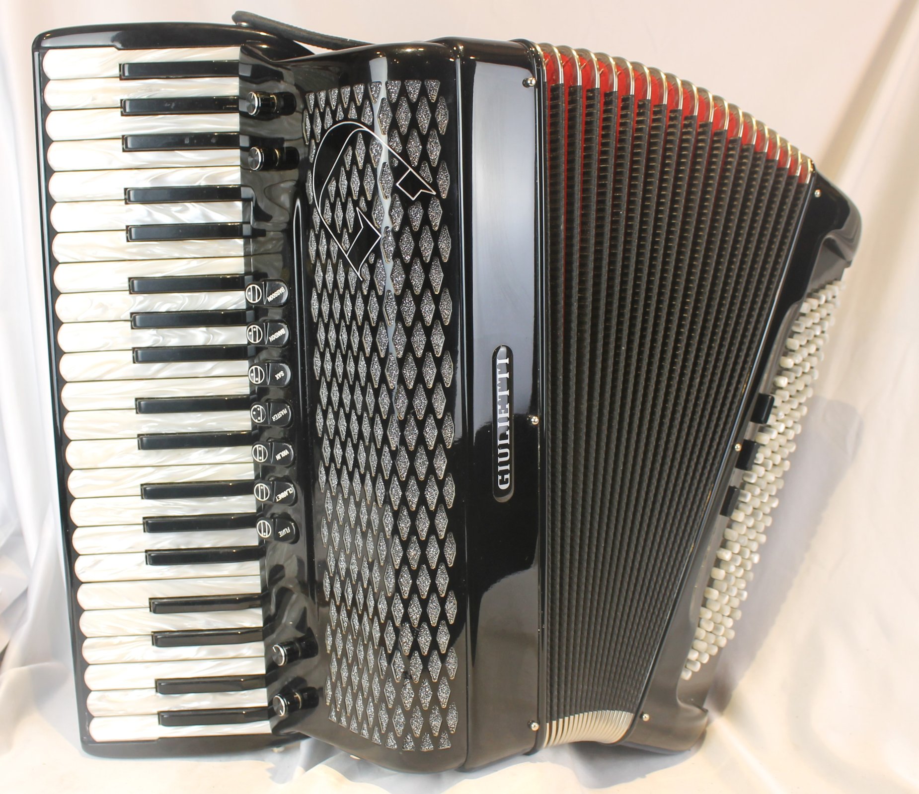 6195 Black Giulietti MF52 Piano Accordion LMM 41 120