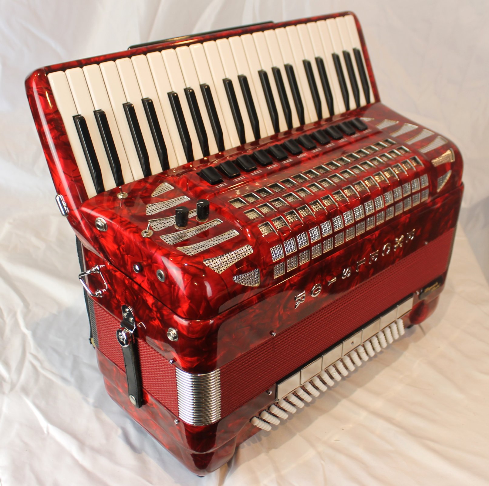 7498 - Red Pearl Excelsior Magnante Model Piano Accordion LMMM 41 120