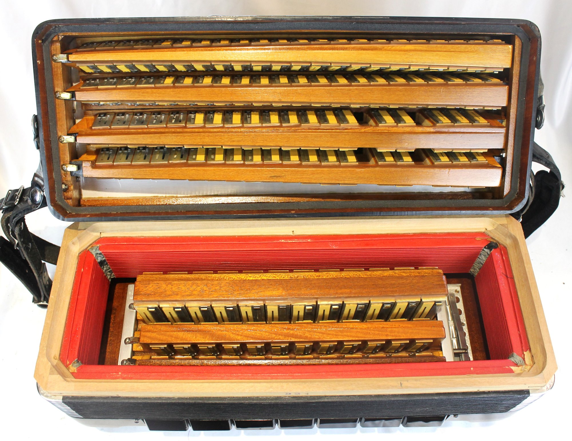 6289 - Black Sonola Mod.600 Piano Accordion LMMM 41 120