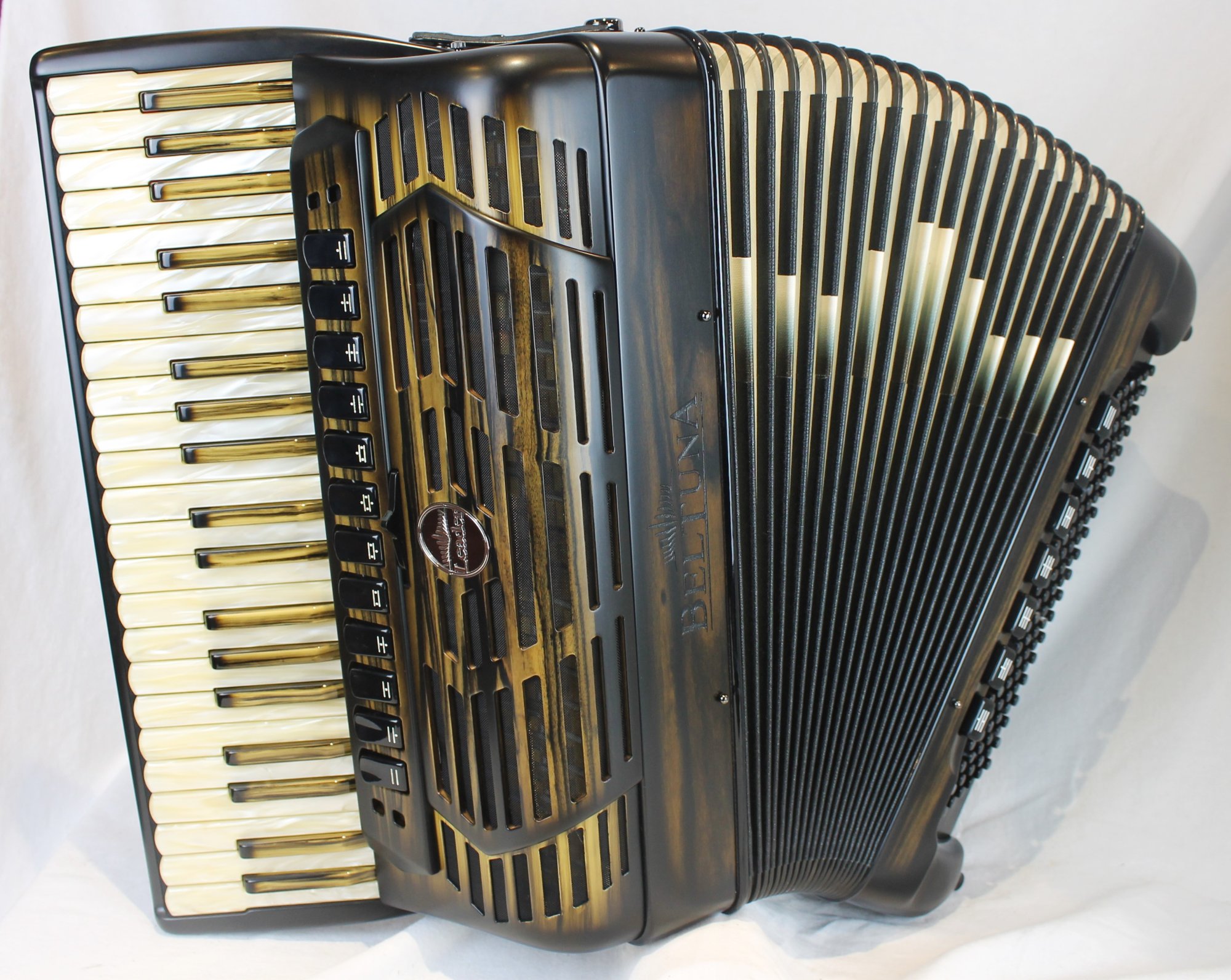 NEW Bourbon Barrel Beltuna Leader IV Piano Accordion Compact LMMH