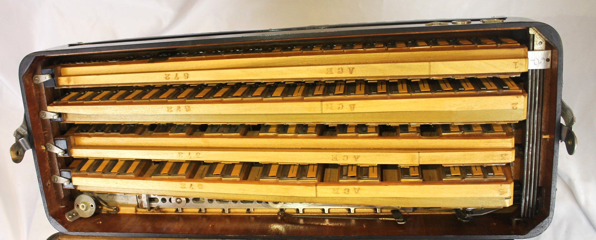 5952 - Black Ace Piano Accordion LMMH 41 120