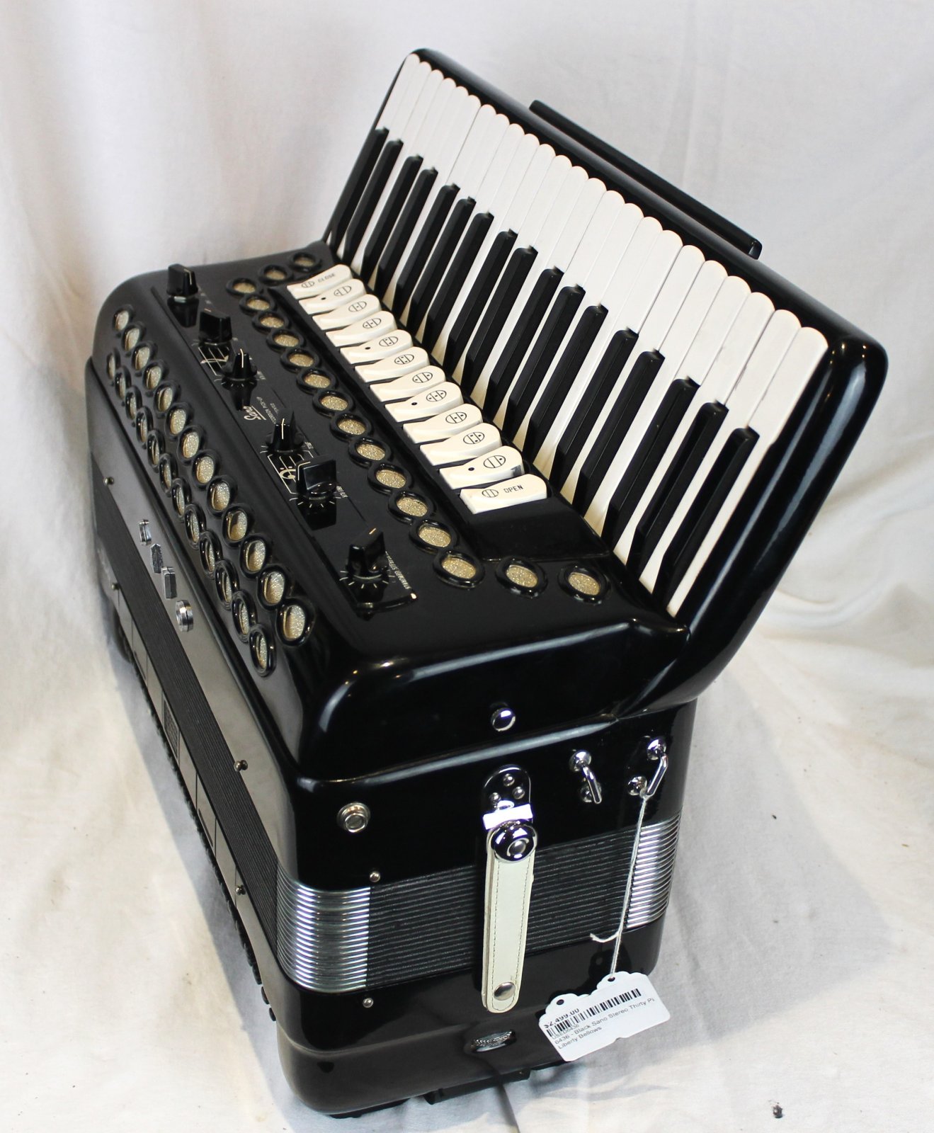 6436 - Black Sano Stereo Thirty Piano Accordion LMMH 41 120