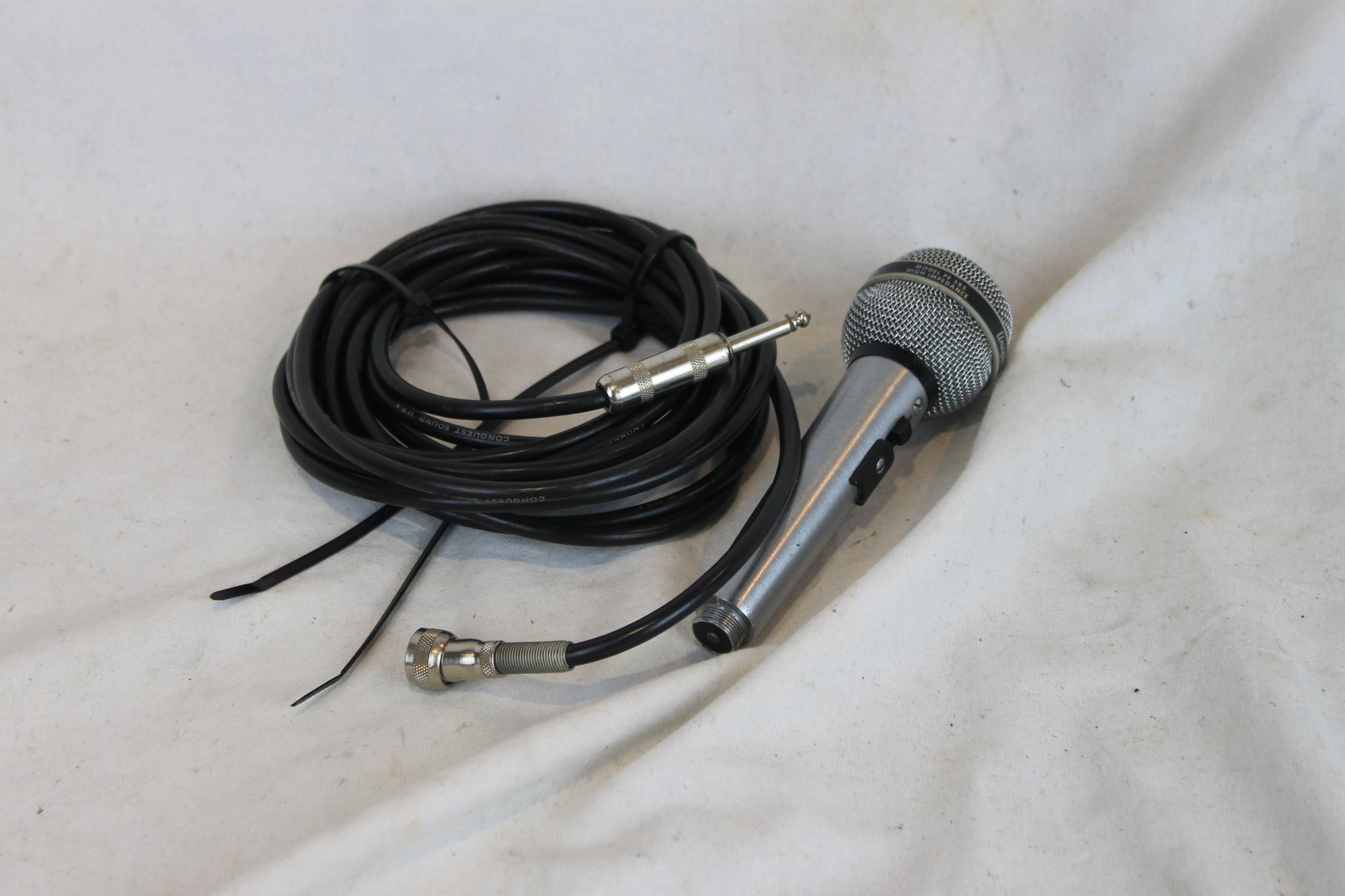 Silver Dynamic Shure Unisphere PE585 - 60s Vocal Microphone