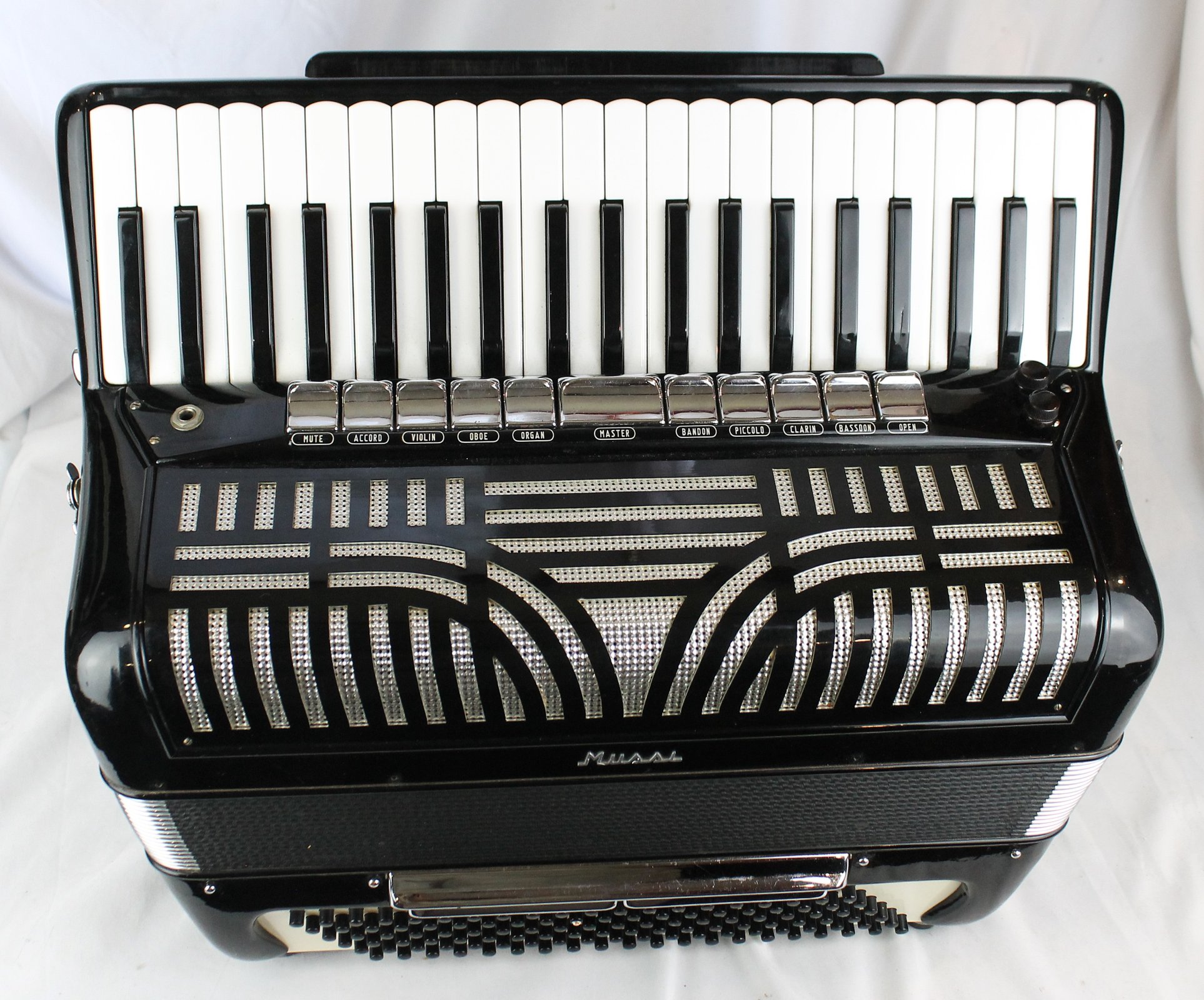 8304 - Black Mussi Piano Accordion LMMH 41 120