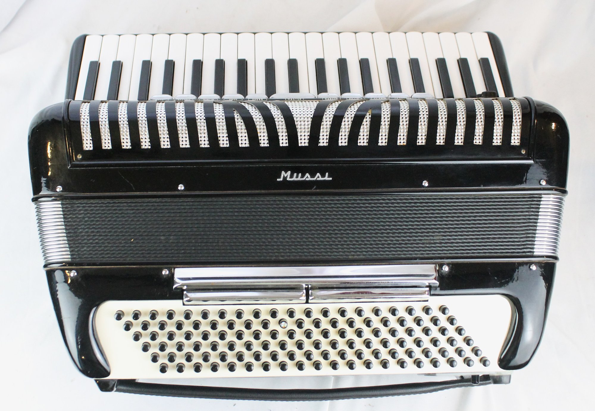 8304 - Black Mussi Piano Accordion LMMH 41 120