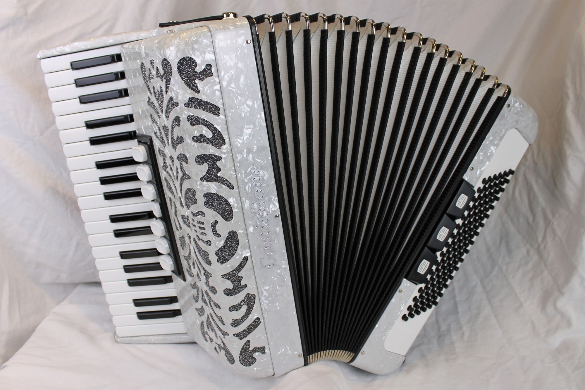 NEW White Pearl Castiglione Piano Accordion LMM 37 96
