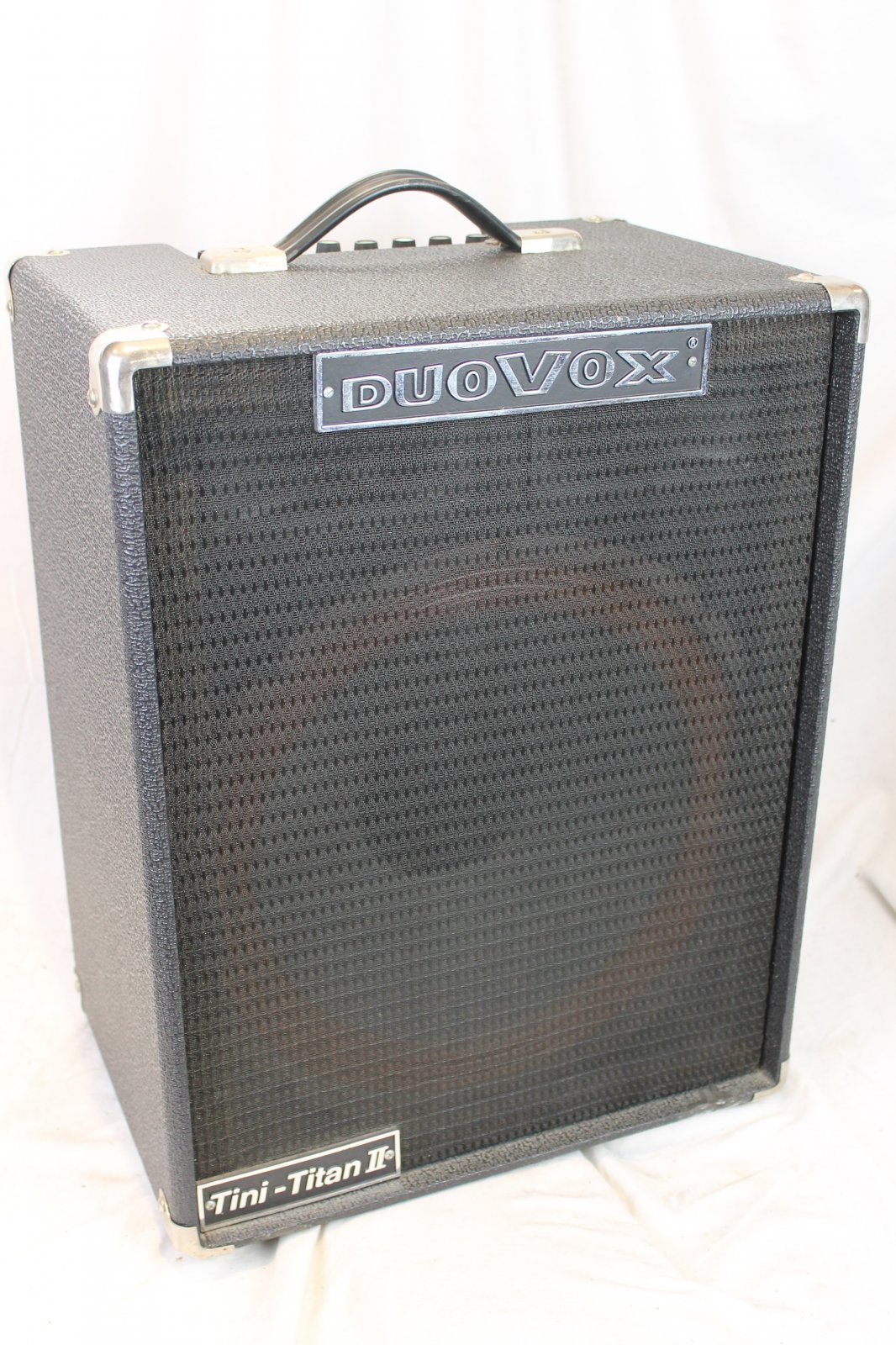 3503 Black Bell Duovox Accordion TiniTitan II Amplifier