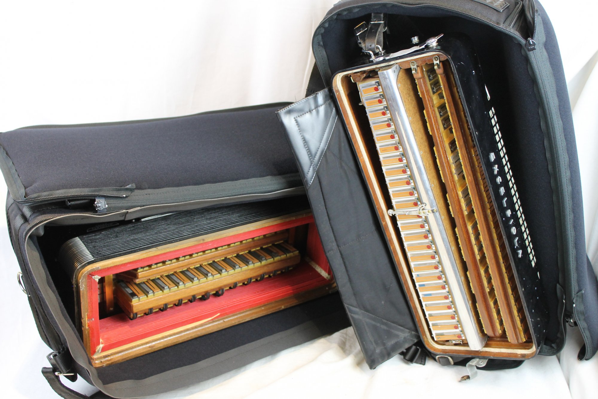 NEW Black Fuselli Jet Set Soft Case Gig Bag for Accordion XL