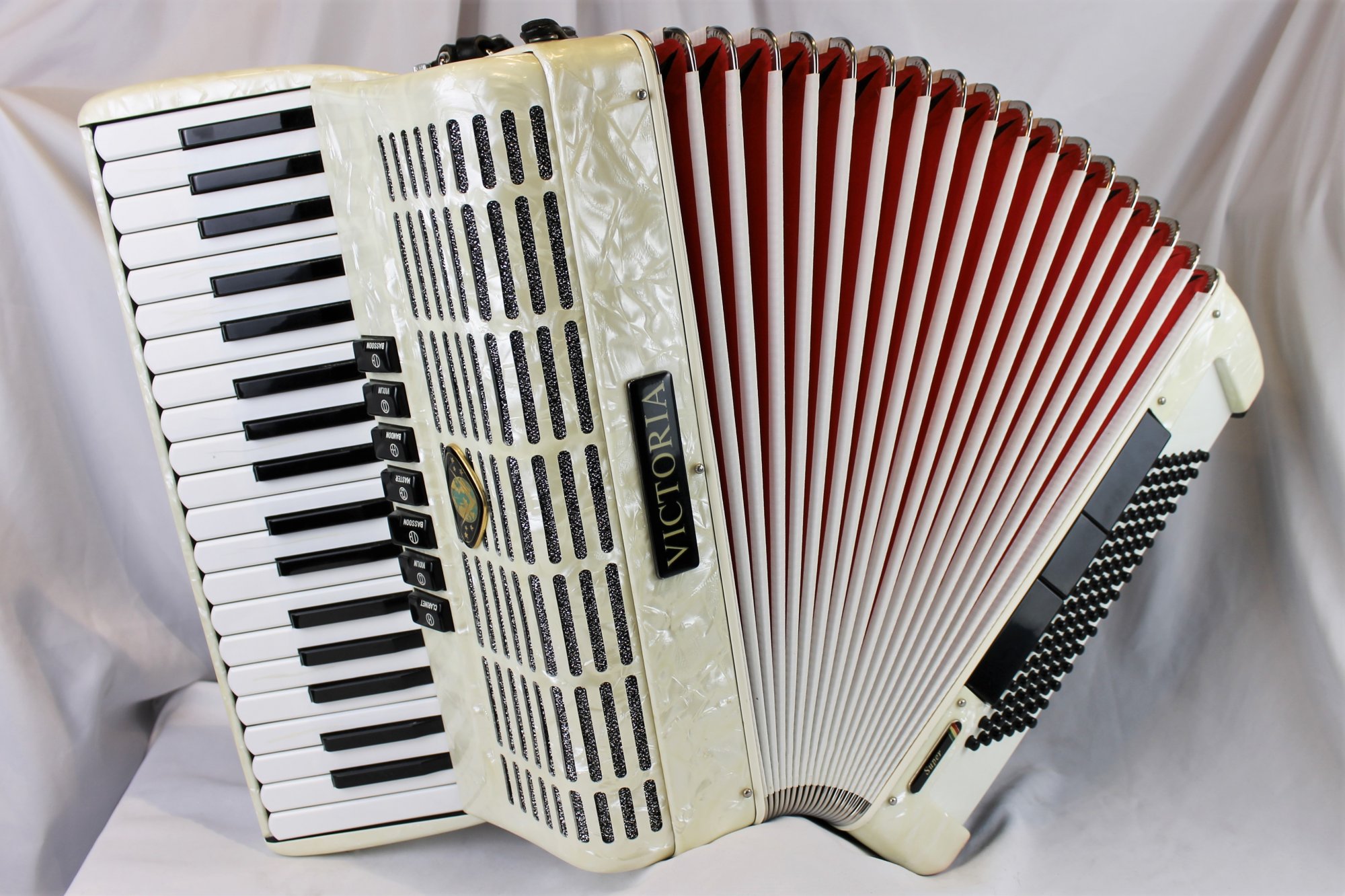 VICTORIA アコーディオン Super 37鍵96ベース HMML 1350 - Ivory Victoria Super Piano Accordion LMM 37 96