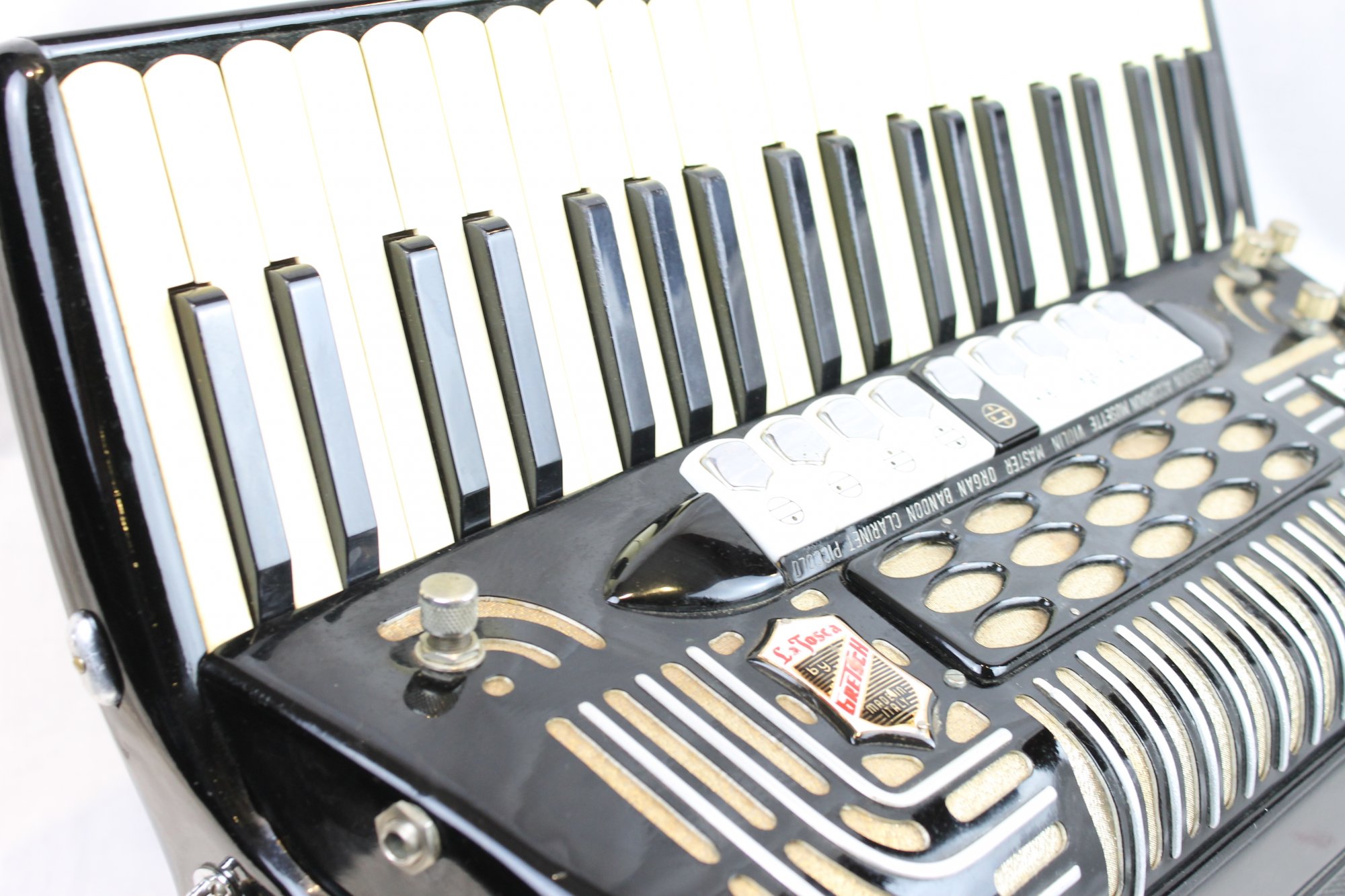 3140 - Black La Tosca Tuxedo Piano Accordion LMMH 41 120