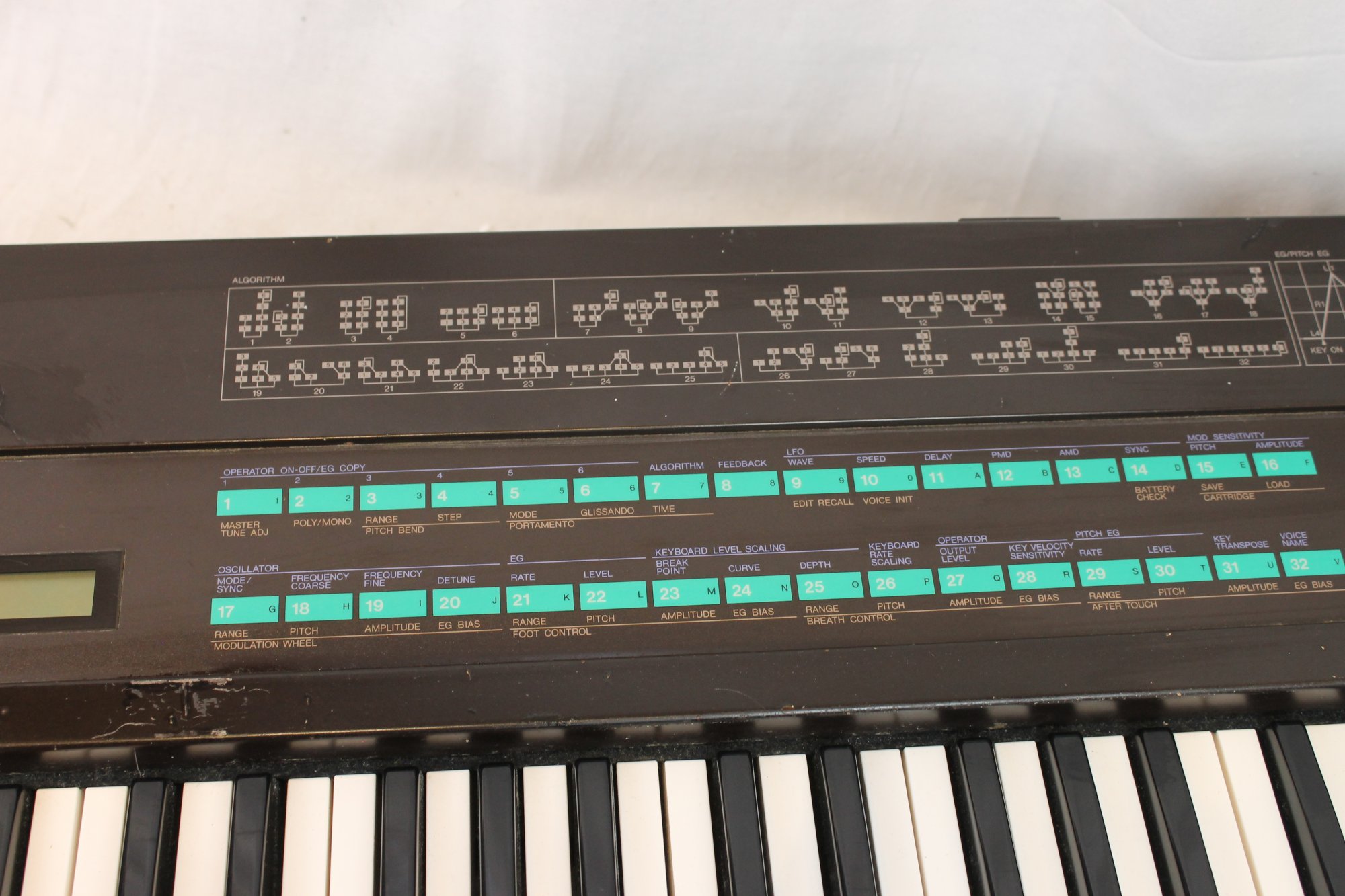 3371 - Yamaha DX-7 Digital Keyboard Synthesizer 61 Keys