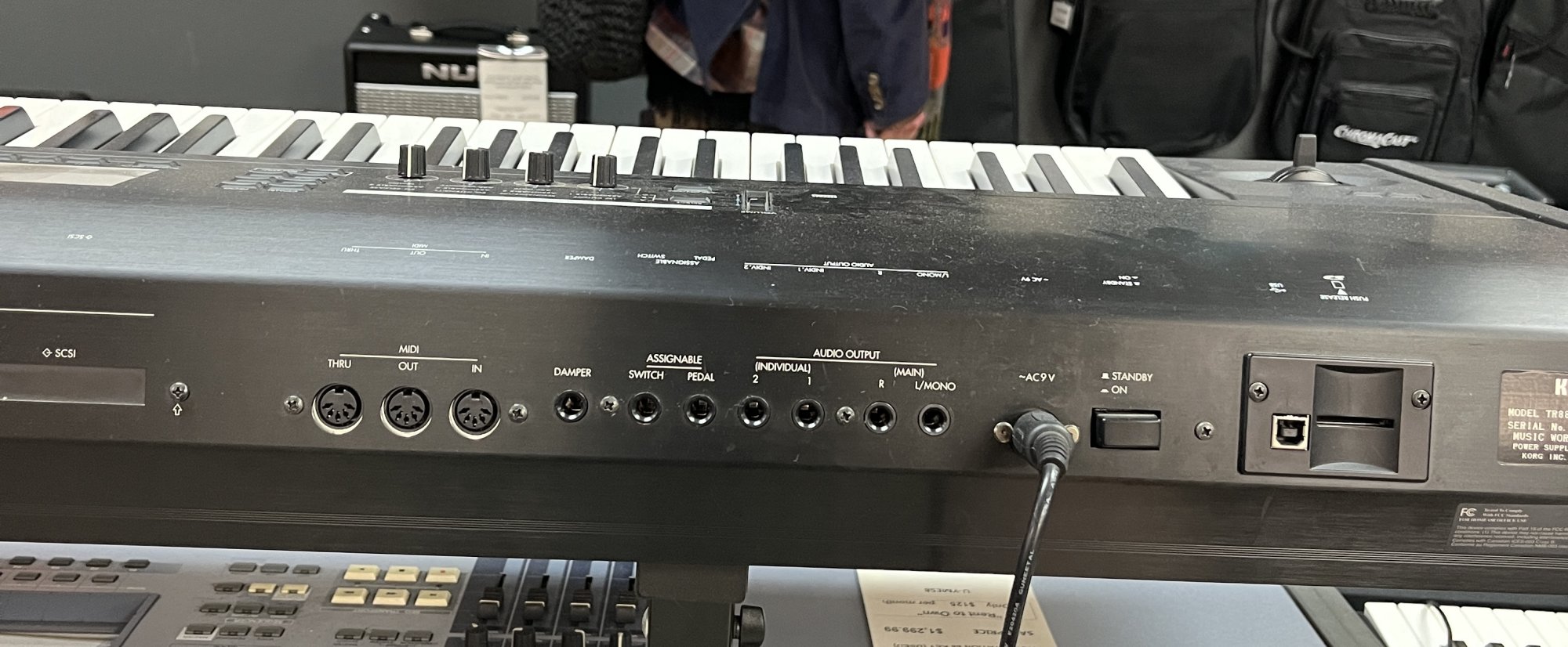 【希少】KORG TR88 シンセサイザー コルグ KORG TR88 MUSIC WORKSTATION 88 KEY SYNTHESIZER (USED)