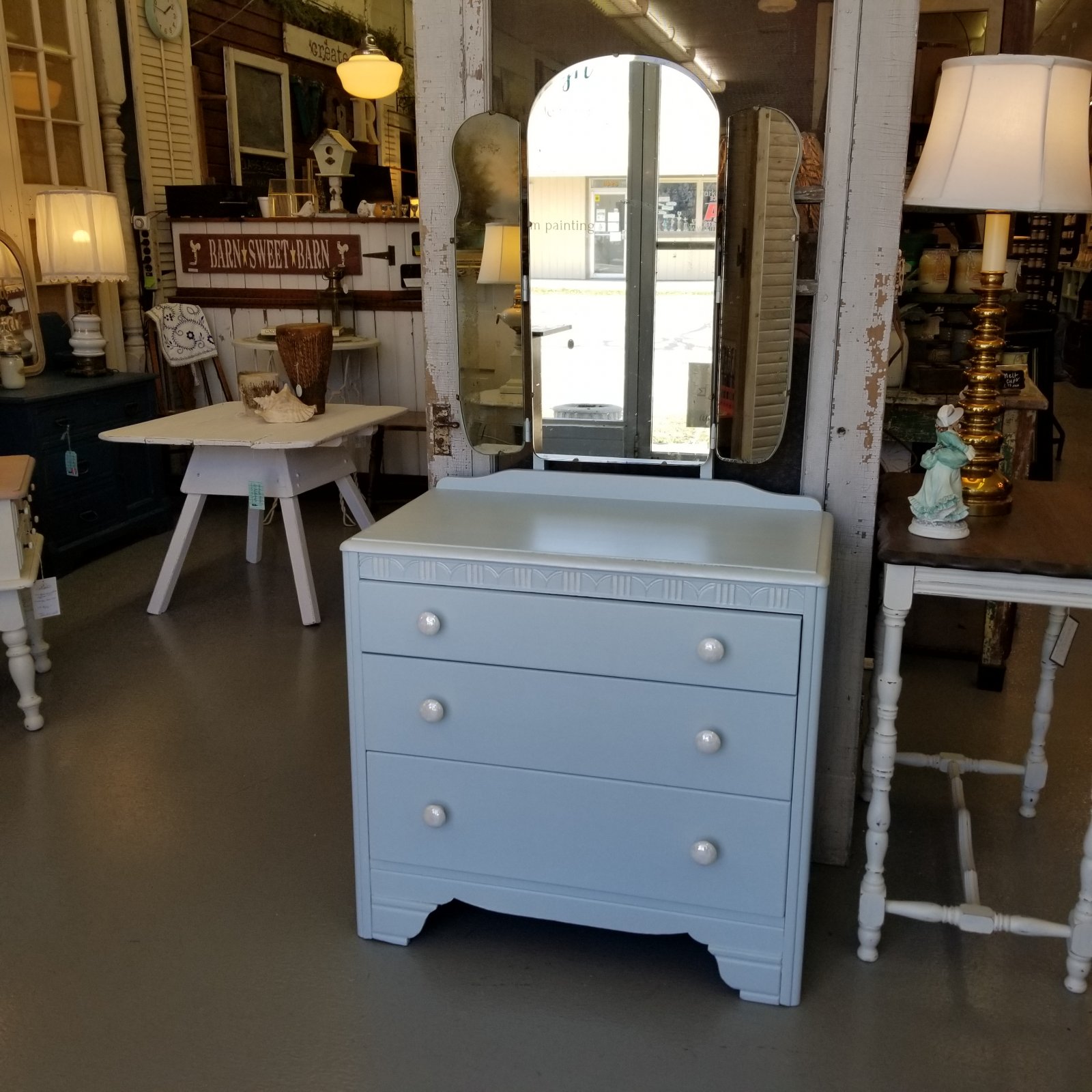 Girls 3 Drawer Dresser With Tri Fold Mirror