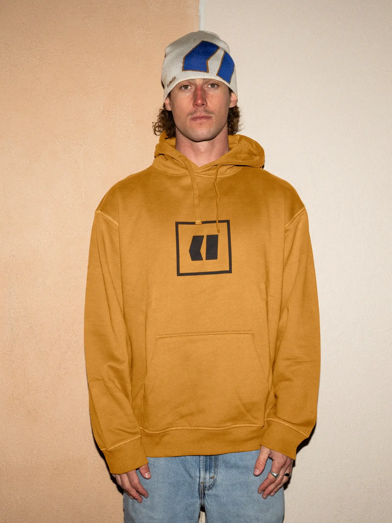Armada Icon Hoodie - Golden Brown - 2026'