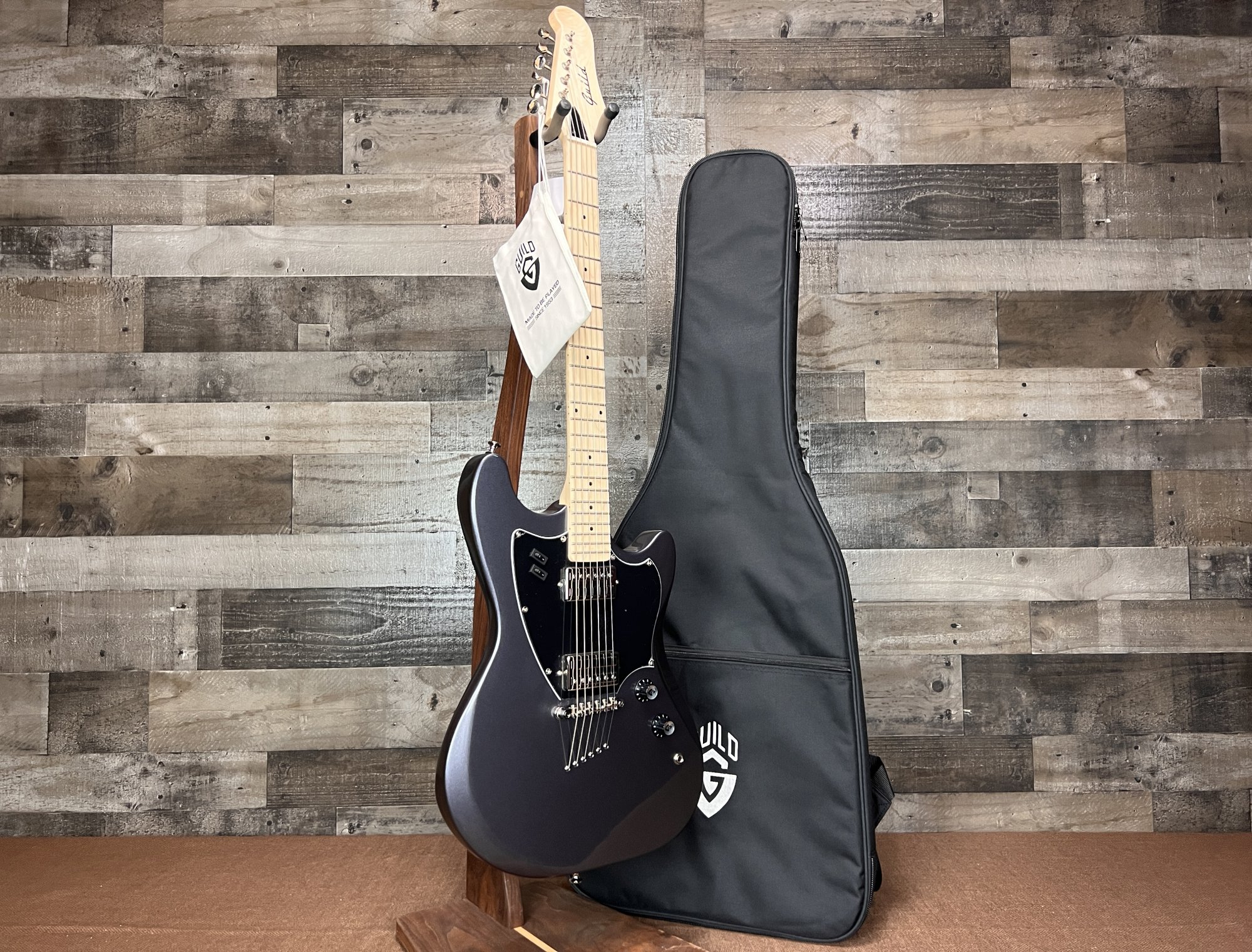 Guild Surfliner HH Solid Body Canyon Dusk w Gig bag 809870309899
