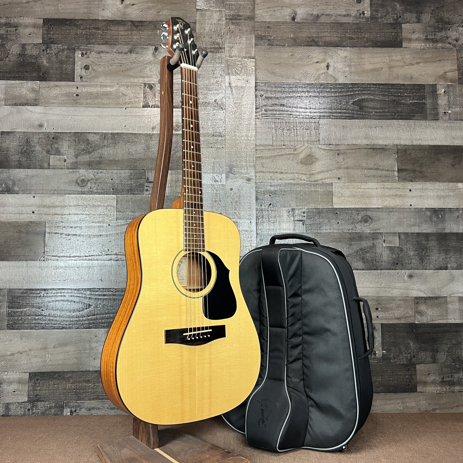 Voyage-Air VAMD-02 Travel Dreadnought Acoustic Guitar