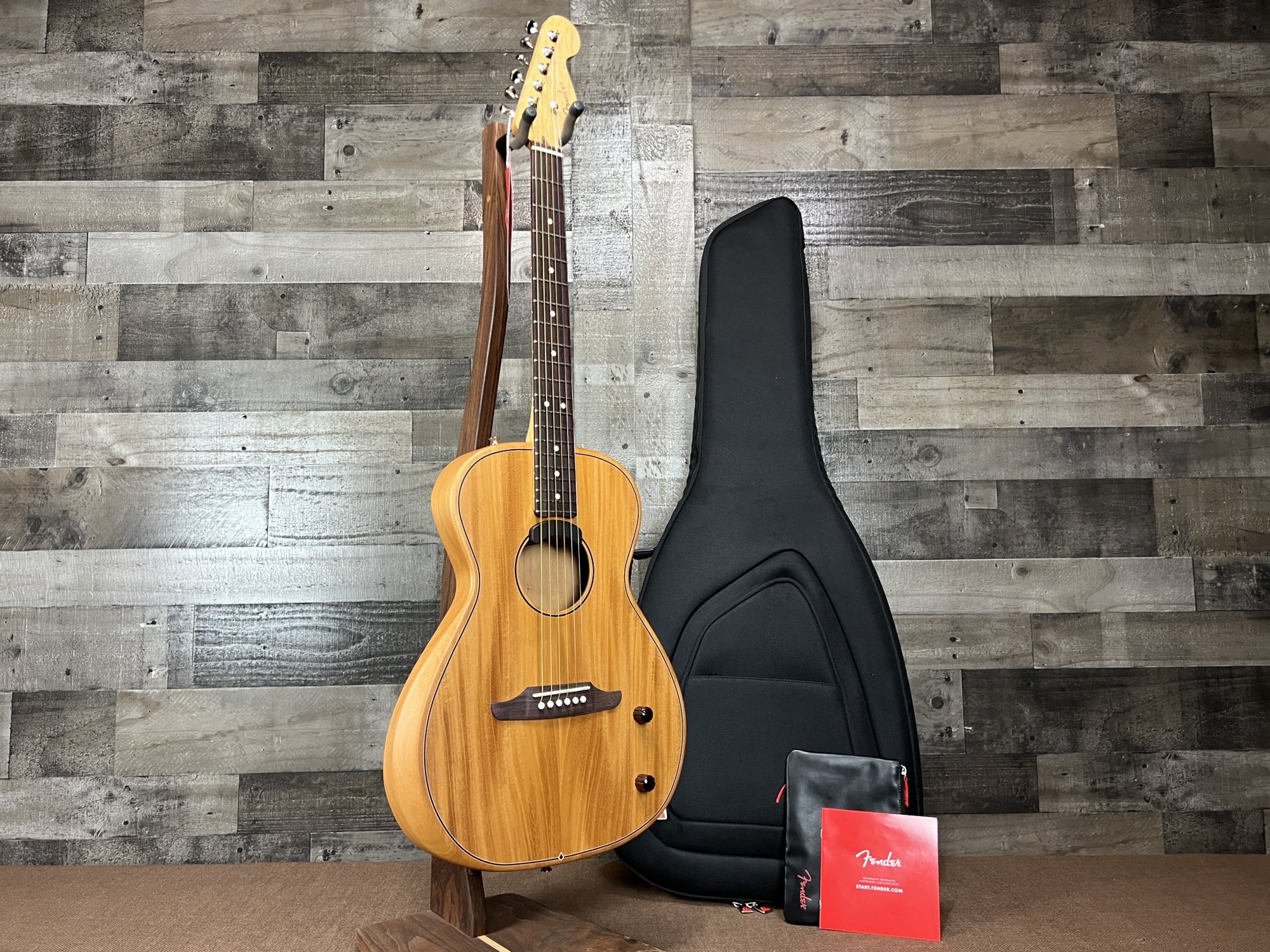 Fender フェンダー Highway Series Parlor Rosewood Fingerboard