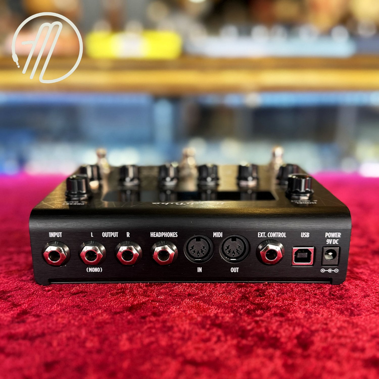 IK Multimedia Amplitude TONEX Pedal Amplifier/Cabinet/Pedal