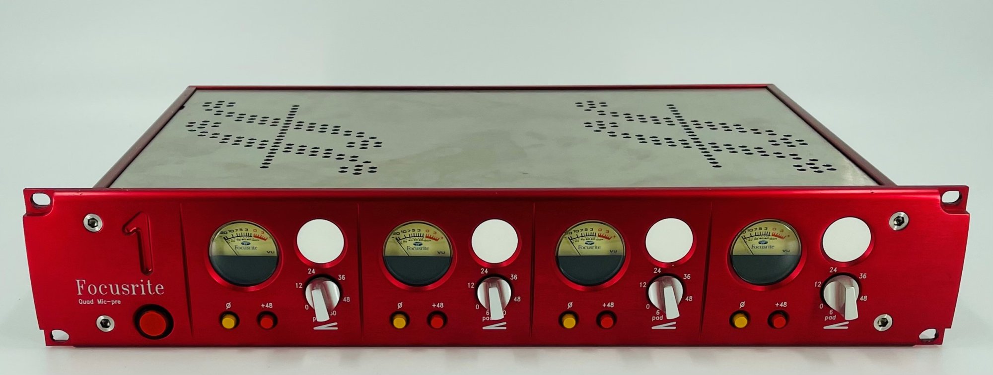 FOCUSRITE RED1 4chマイクプリアンプ FOCUSRITE RED1 4chマイクプリアンプ 楽器・機材