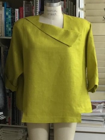 Color Me Chic top in green linen