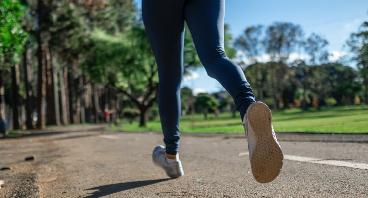 running feet