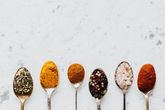 spoons with spices