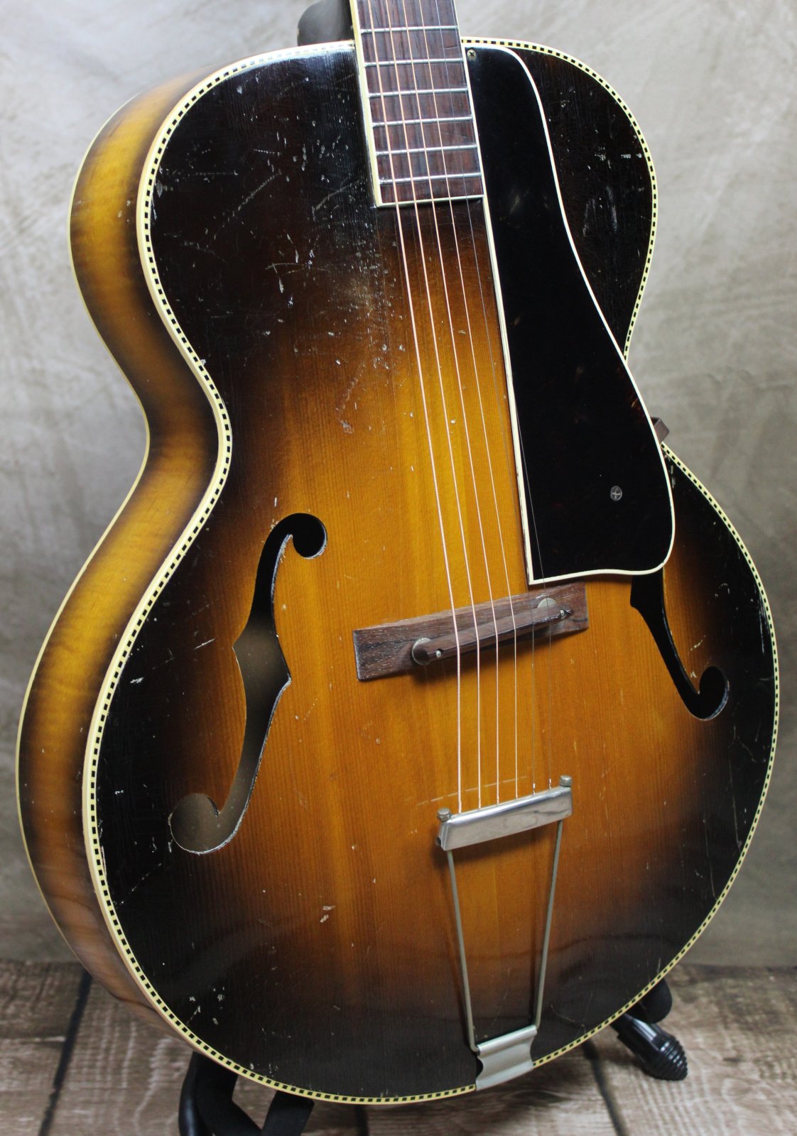 Kalamazoo KG-31 - Archtop Acoustic - Made By Gibson - 1936