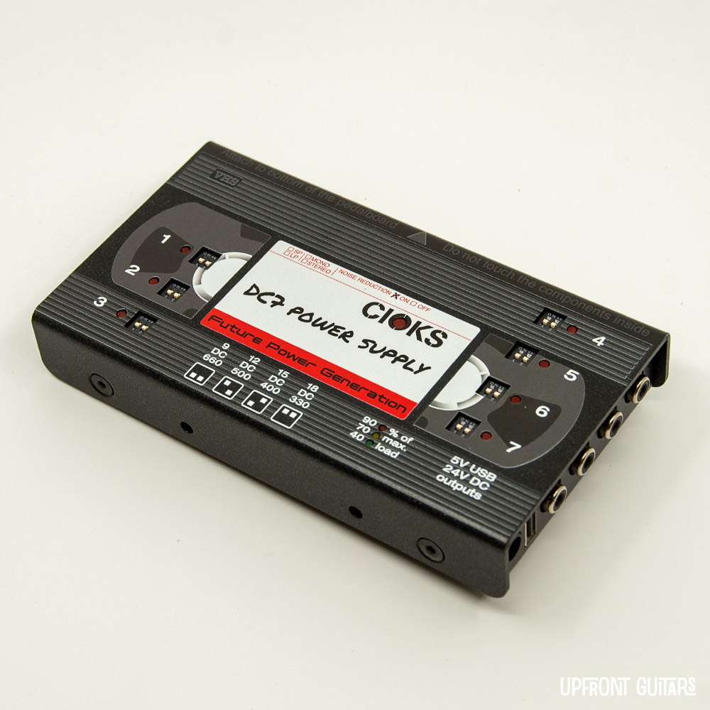 CIOKS DC7 9-18VDC VHS Retro Graphics Isolated 7-Outlet Pedalboard