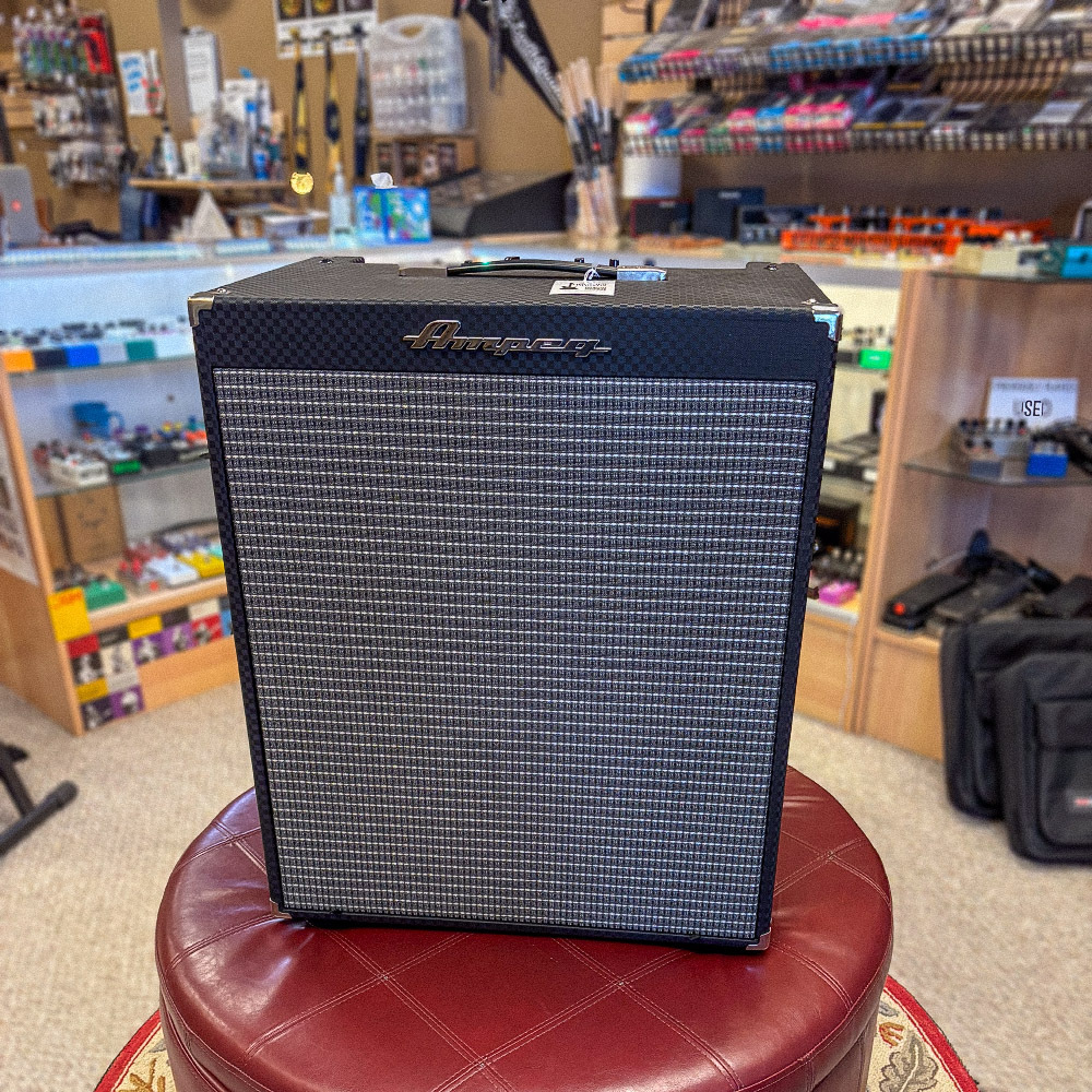 USED Ampeg Rocket Bass RB-210 500w 2x10 Combo Bass Amp w/Ampeg Cover