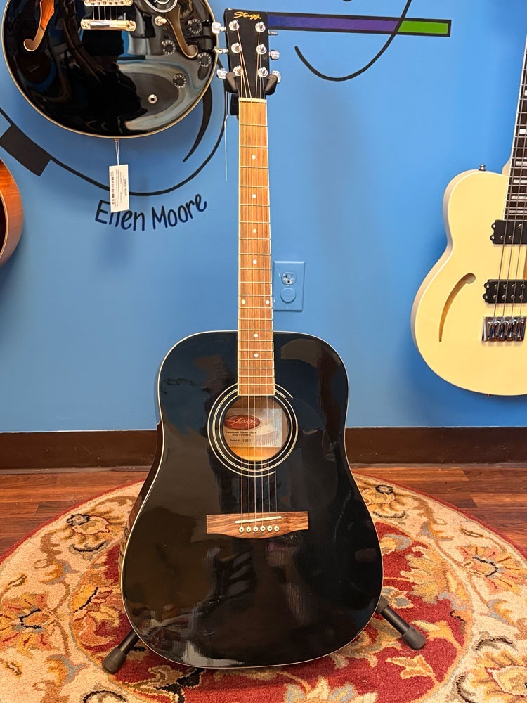 USED Stagg SW205BK Black Dreadnought Acoustic Guitar - No Bag/Case