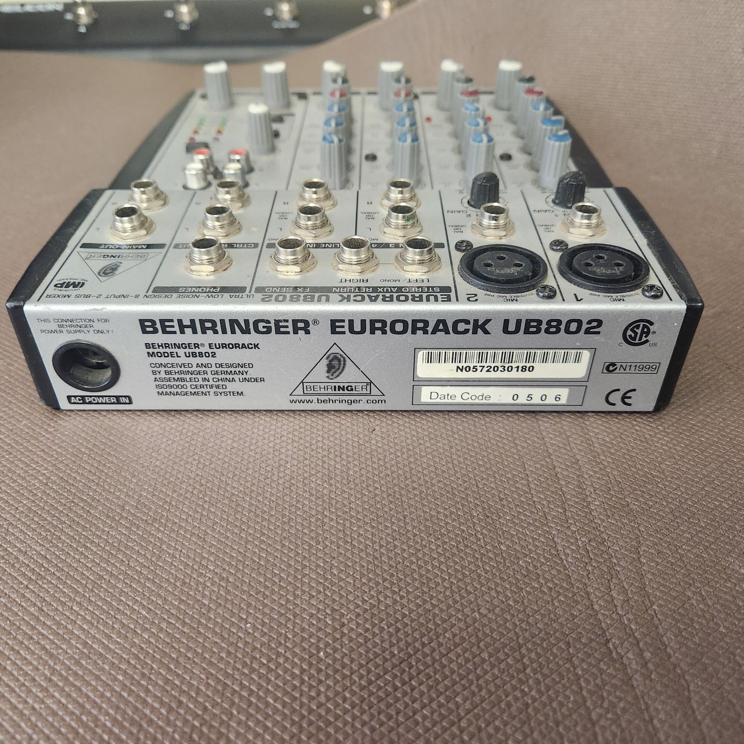 Behringer Eurorack UB802 Mixer