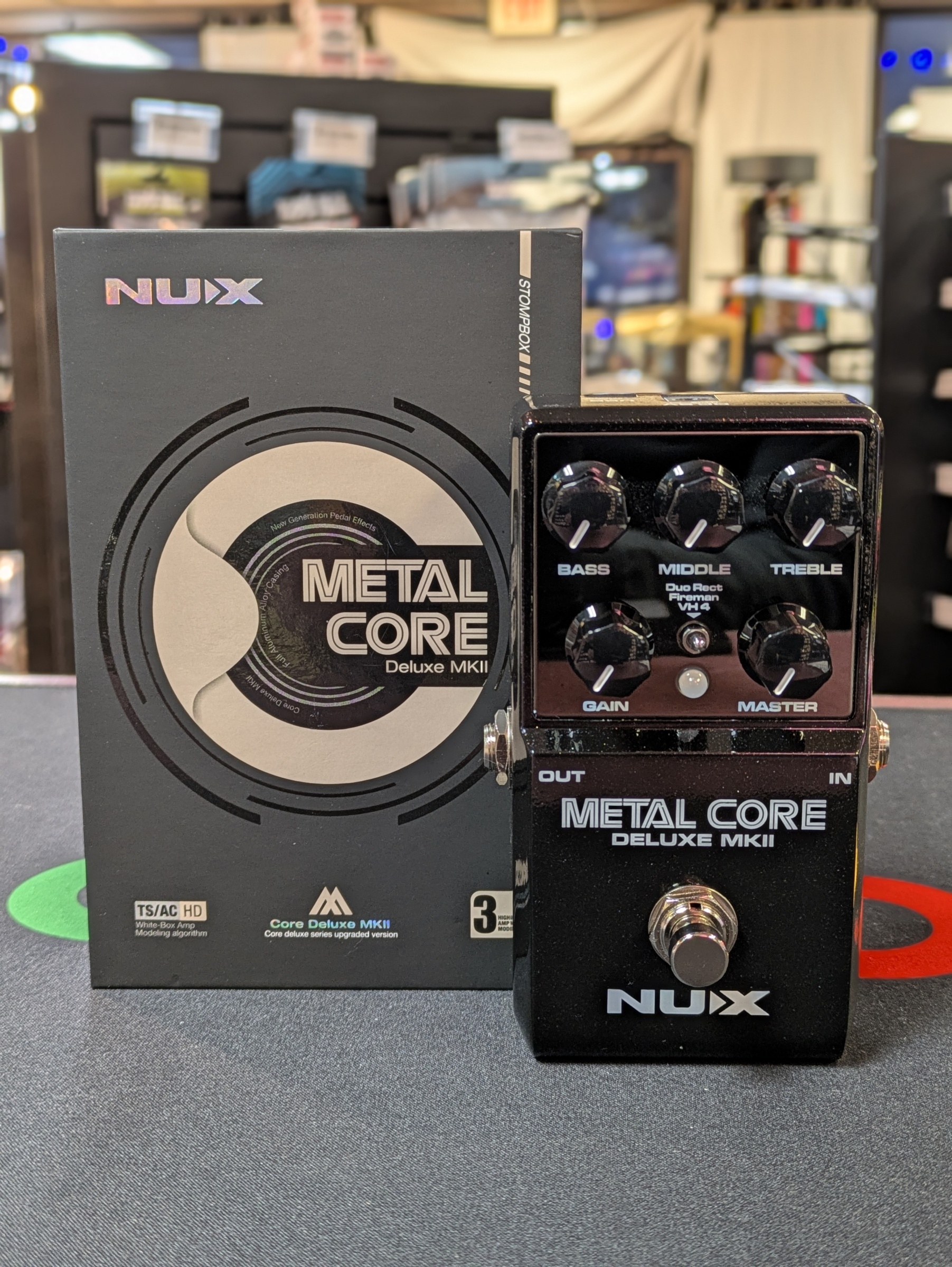 NUX Metal Core Deluxe MKII High-Gain Preamp Pedal with IR Cab Sim