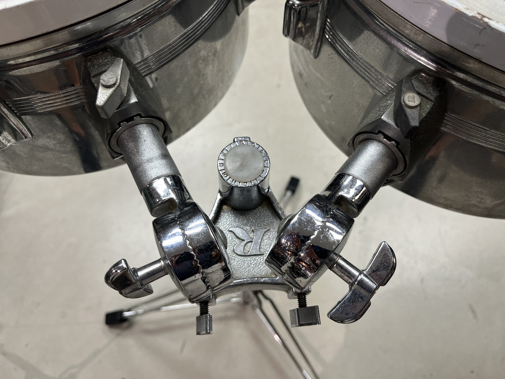 [本皮]Rogers timbales (13インチのみ) 本皮]Rogers timbales (13インチのみ)