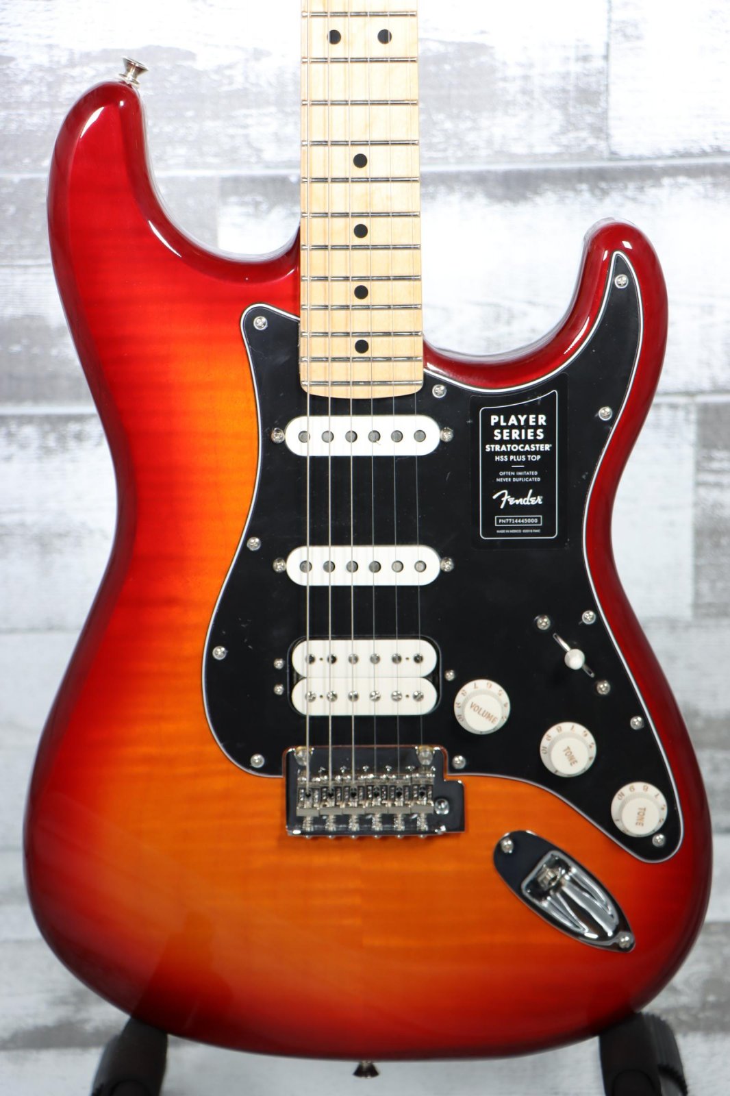 ギター Fender Player Stratocaster Pls Top FENDER PLYR STRT HSS PLSTP MN – Motor City Guitar