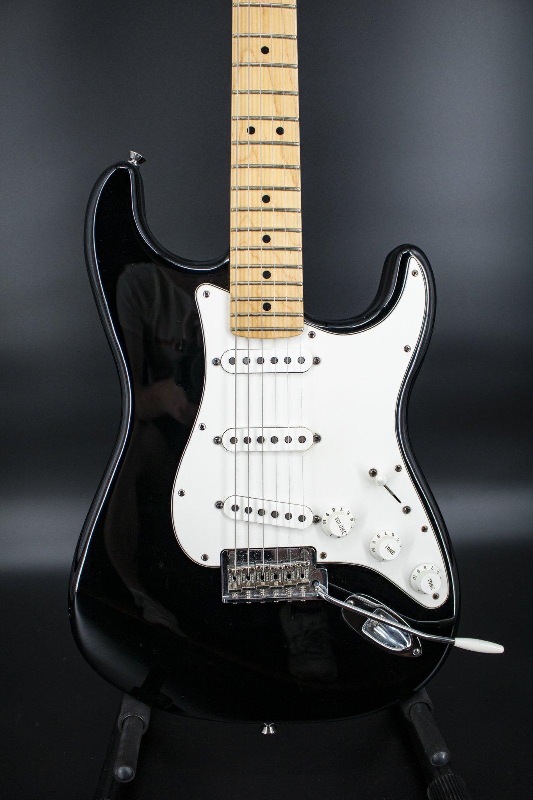 USED Fender American Standard Stratocaster - Black with