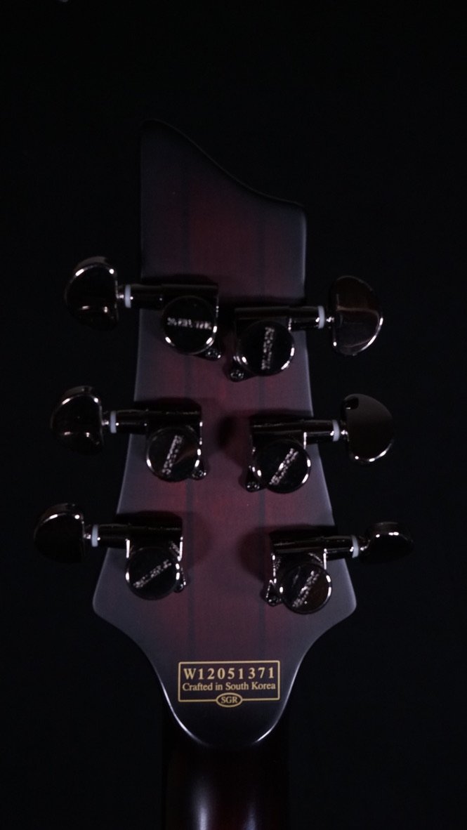 Schecter Diamond Series Hellraiser Extreme C-1E