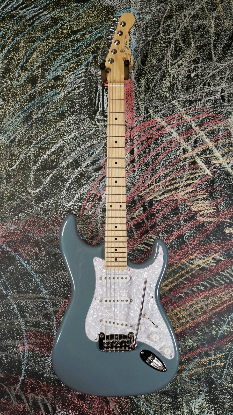 G&L Legacy Grey Pearl