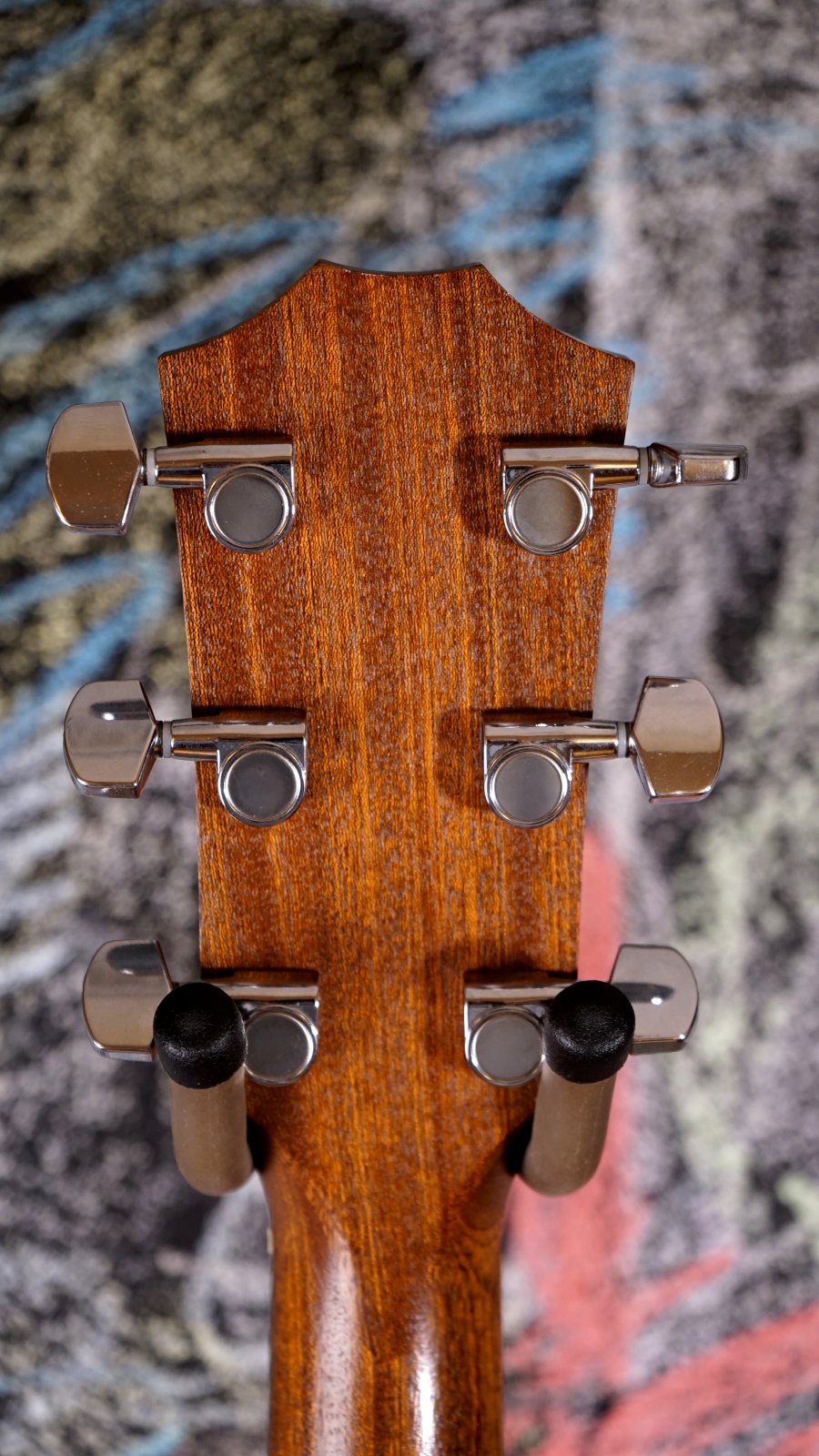 Used Taylor 210 w/ Fishman Rare Earth Pickup