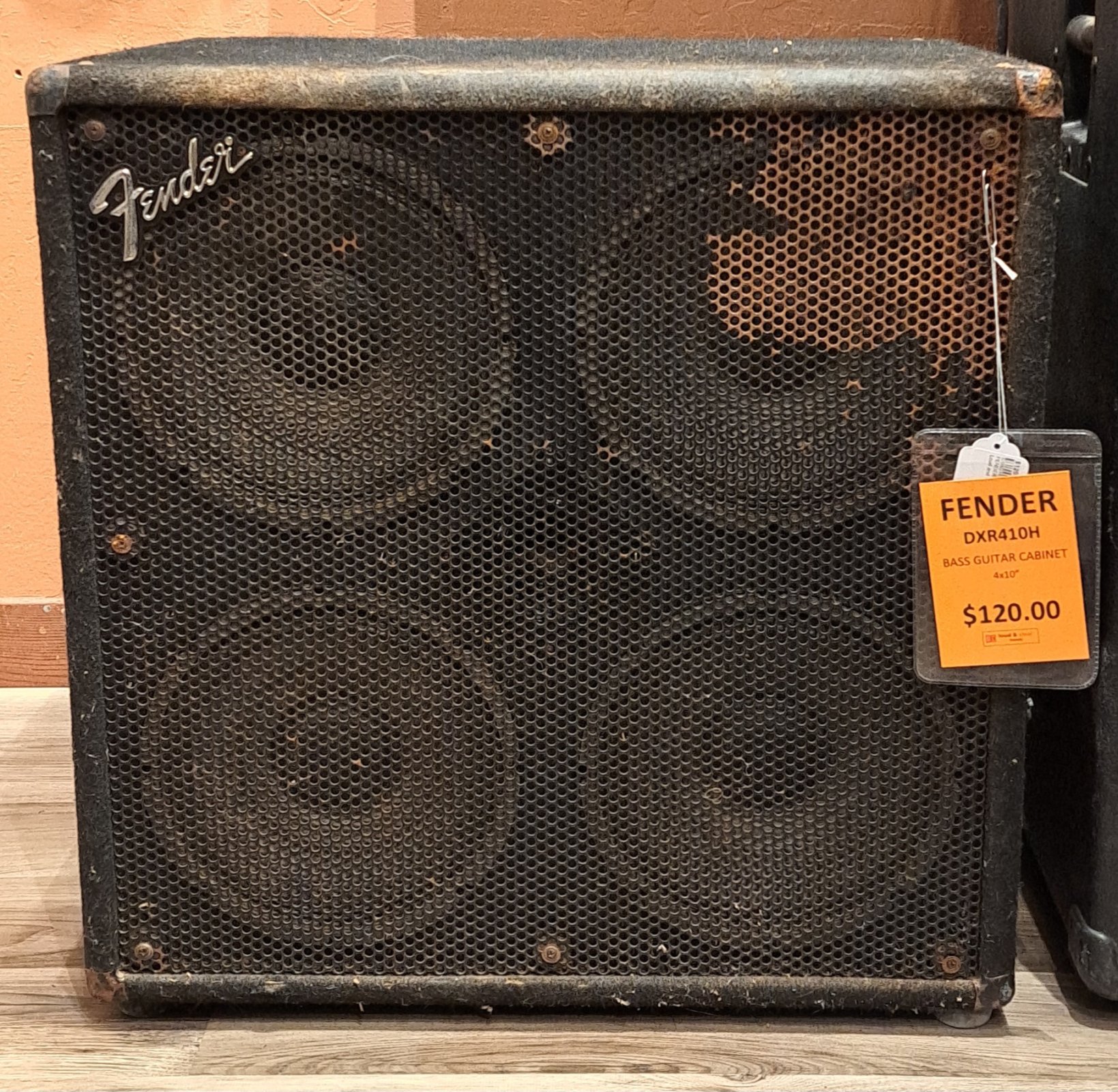 FENDER DXR410H 4X10 BASS GUITAR (USED)