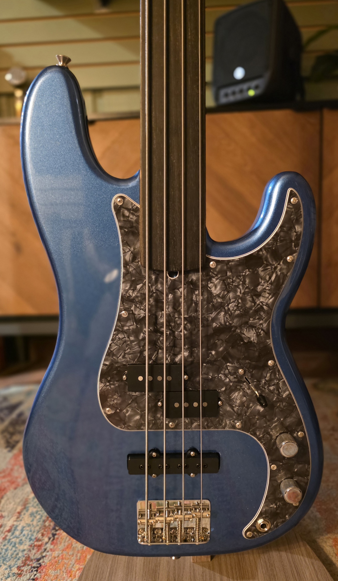 FENDER TONY FRANKLIN ARTIST SERIES P/J BASS WITH CASE - LAKE PLACID BLUE(USED)