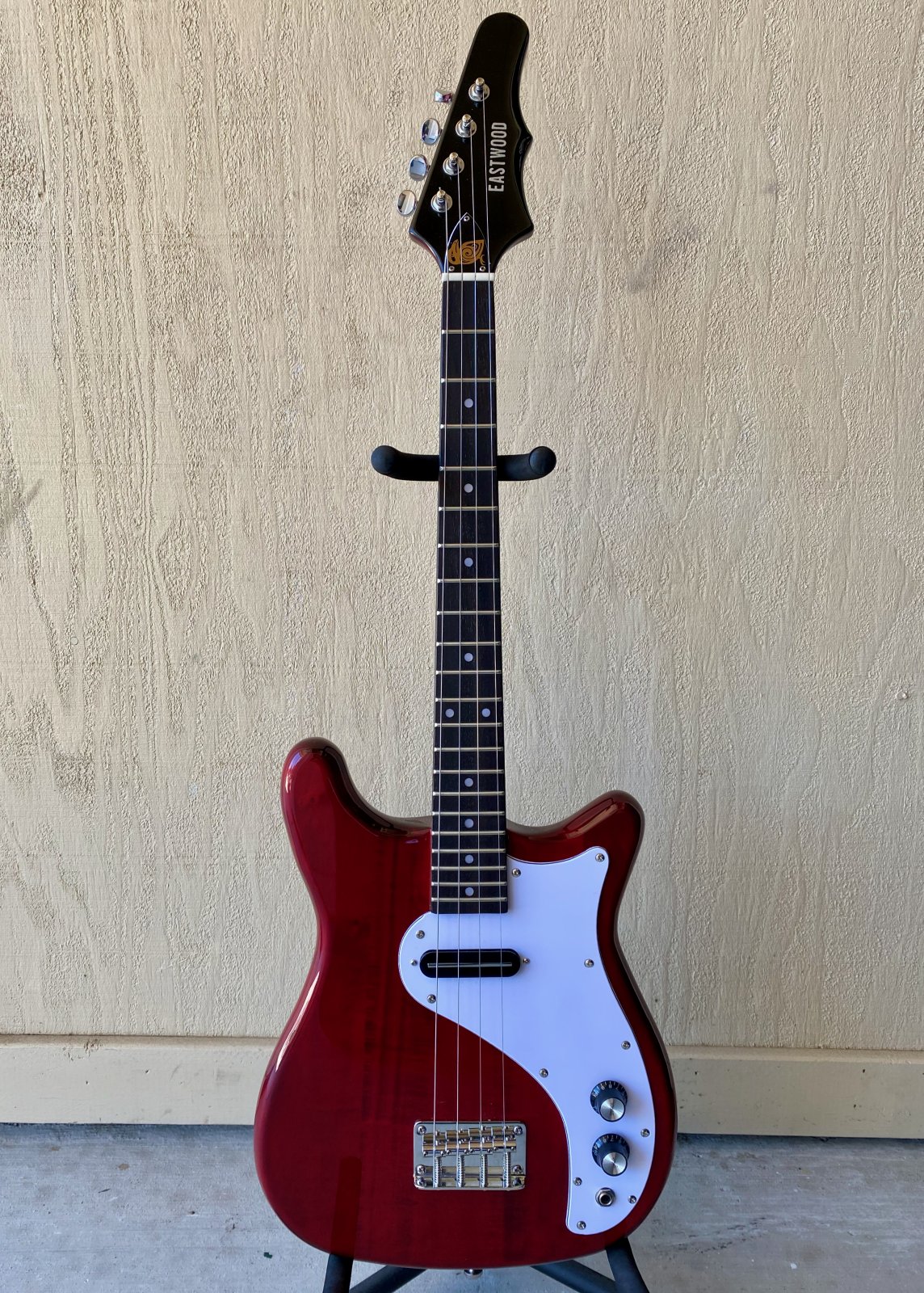 EASTWOOD NEWPORT EBS TENOR ELECTRIC GUITAR W/ BAG