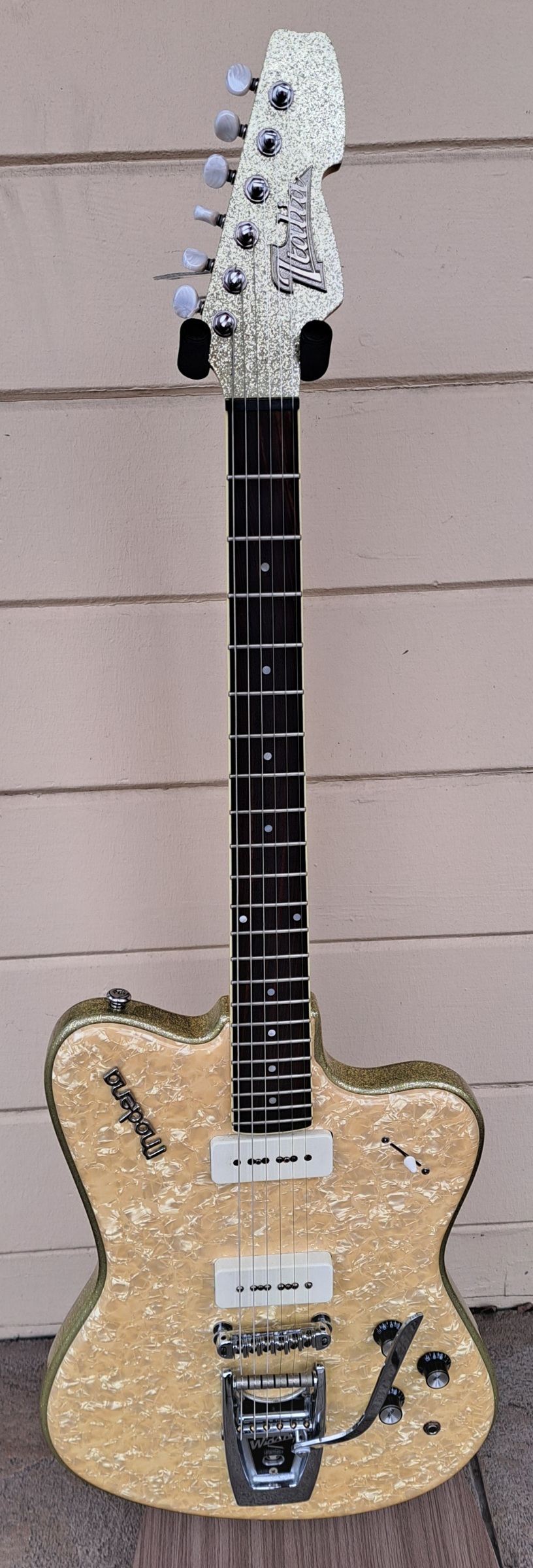 ギター Italia Modena Semi-Tone ITALIA GUITARS Modena semi-tone セットアップ | ギターリペア