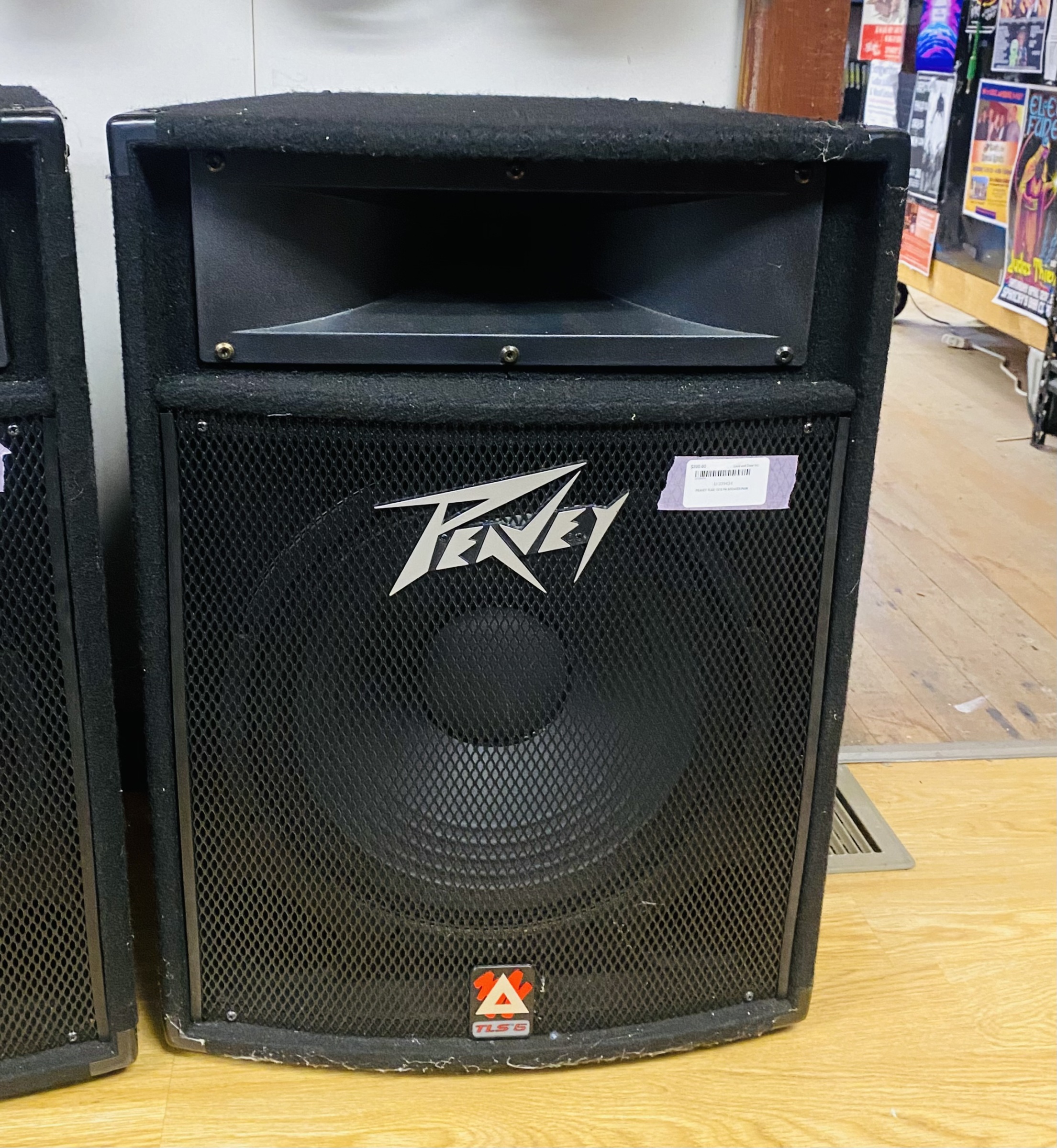 PEAVEY TLS5 1X15 PA SPEAKER PAIR