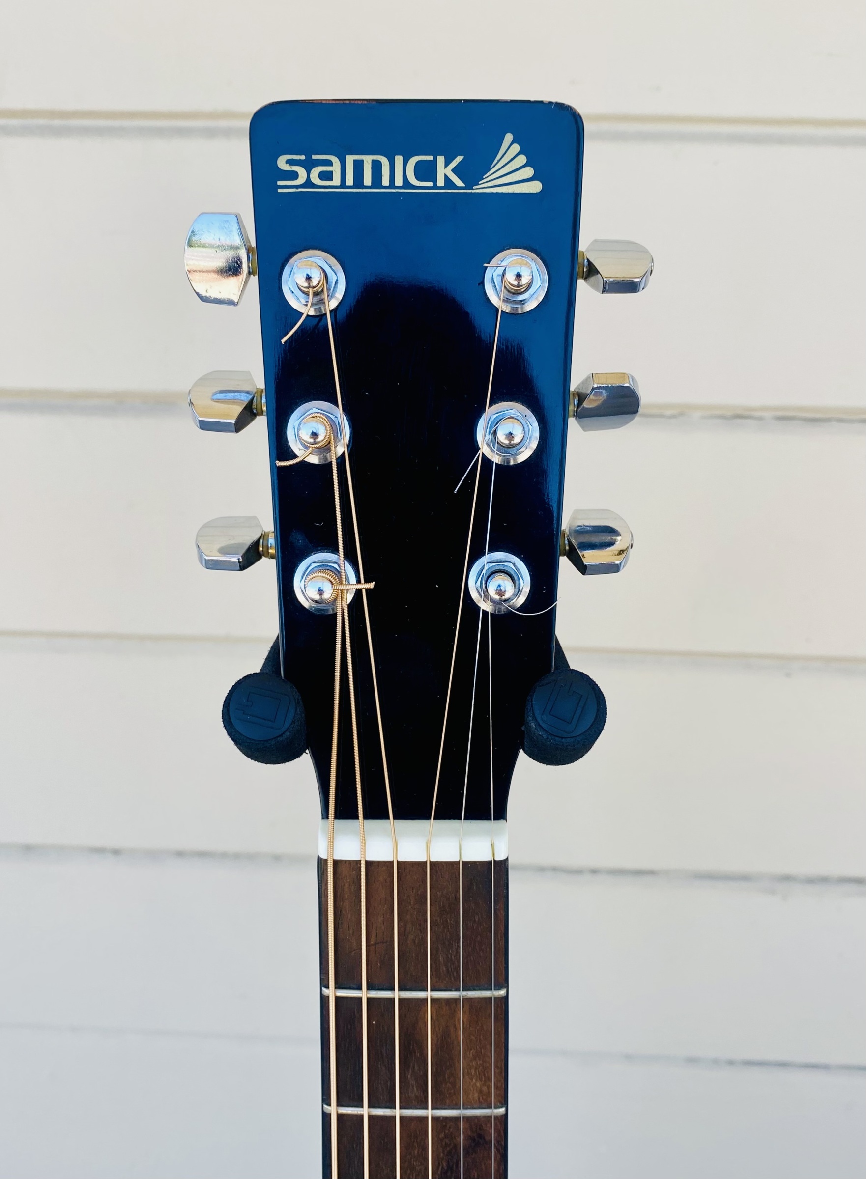 SAMICK SF18 CE ACOUSTIC/ELECTRIC GUITAR W/BAG