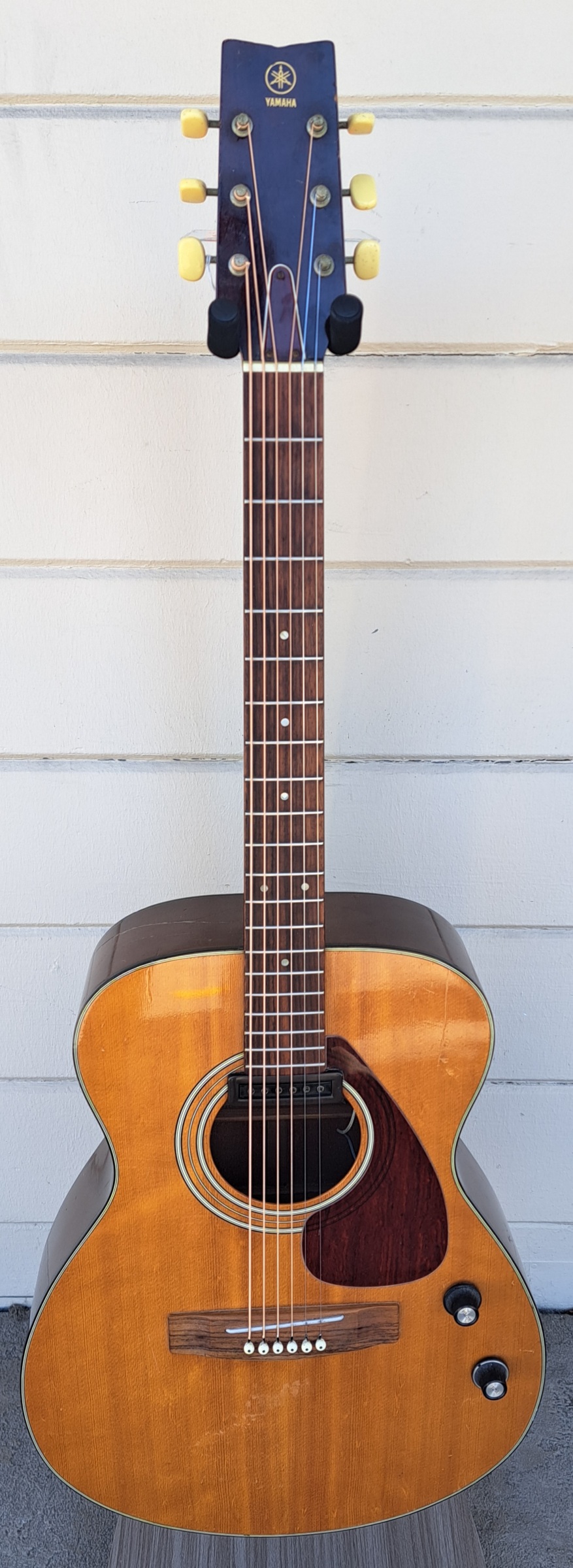 YAMAHA 1973-74 FG-110E ACOUSTIC/ELECTRIC GUITAR