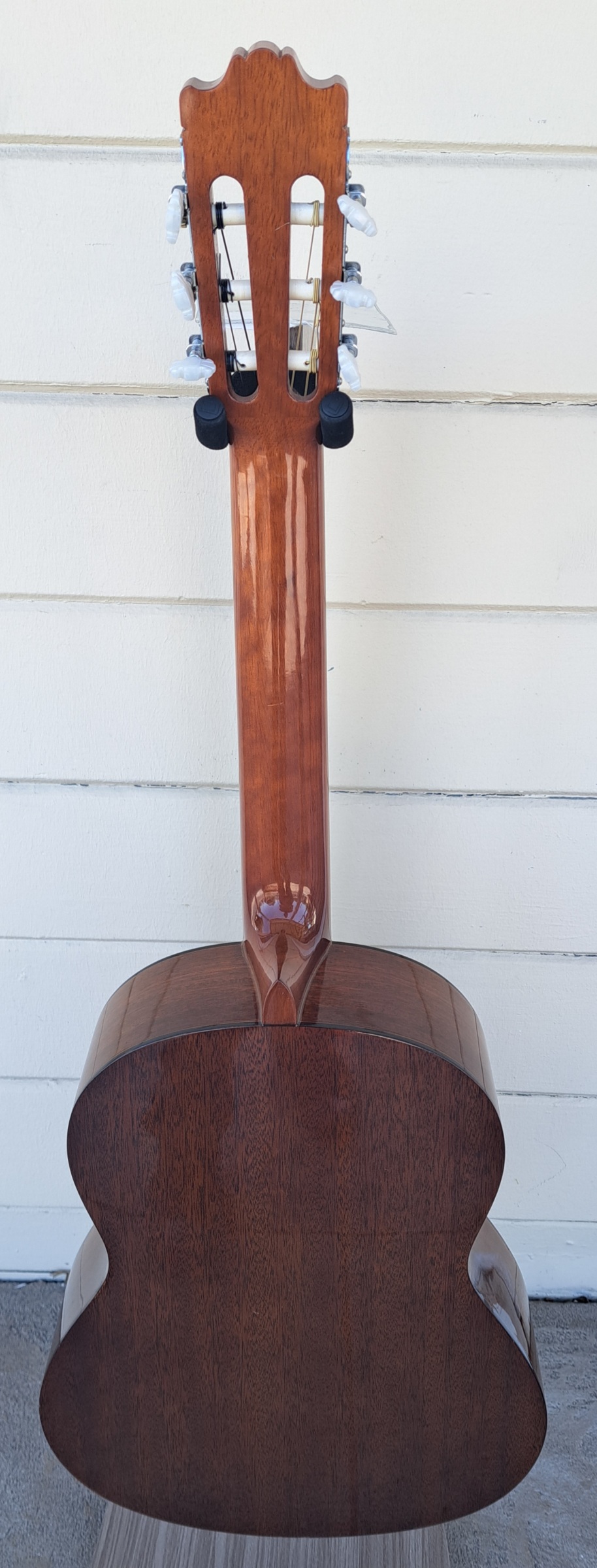 YAMAHA G-231 CLASSICAL GUITAR W/CASE