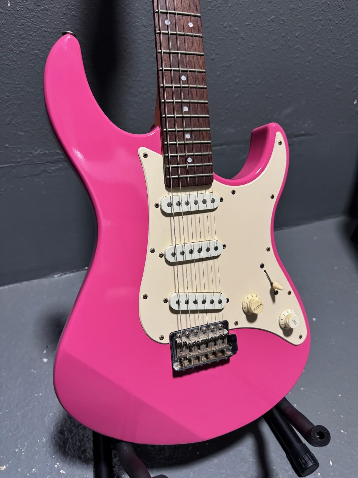 Yamaha EG303 S-Type Electric Guitar (Used) - 554434